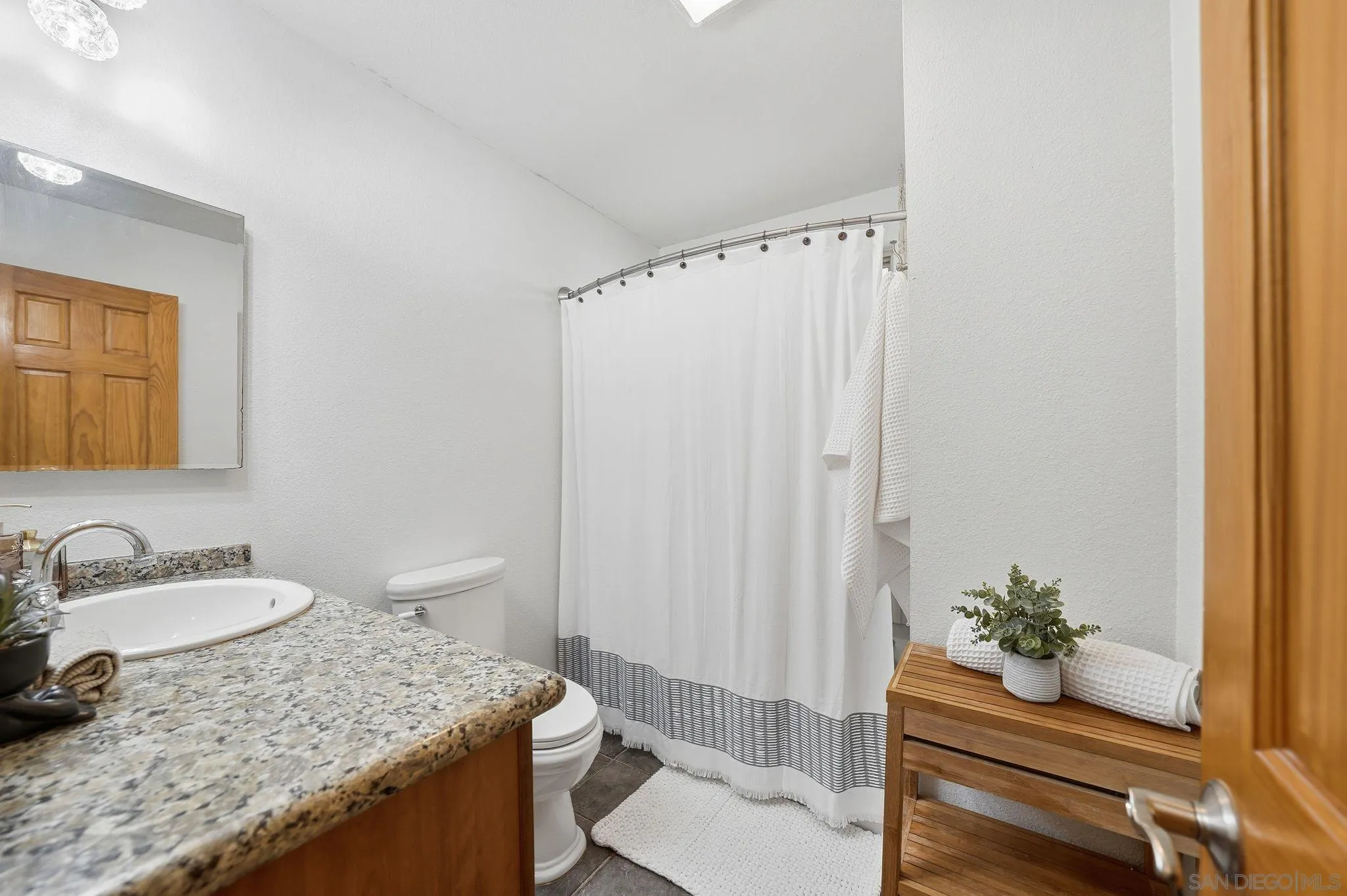 Photo #19: 260012145 Listing: Photo #19