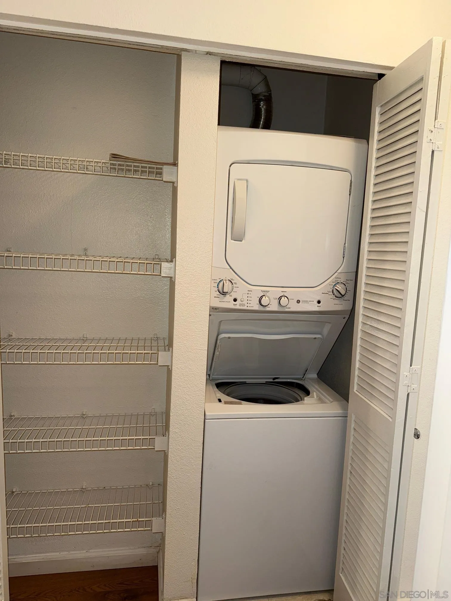 Photo #12: 260012147 Listing: Photo #12