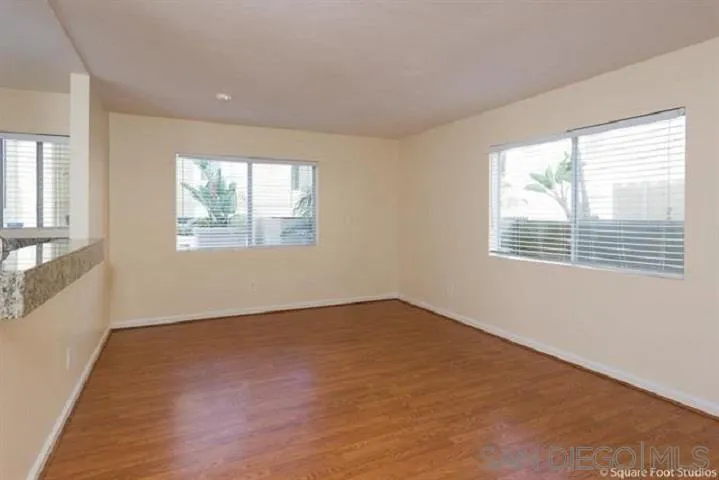 Photo #4: 260012147 Listing: Photo #4