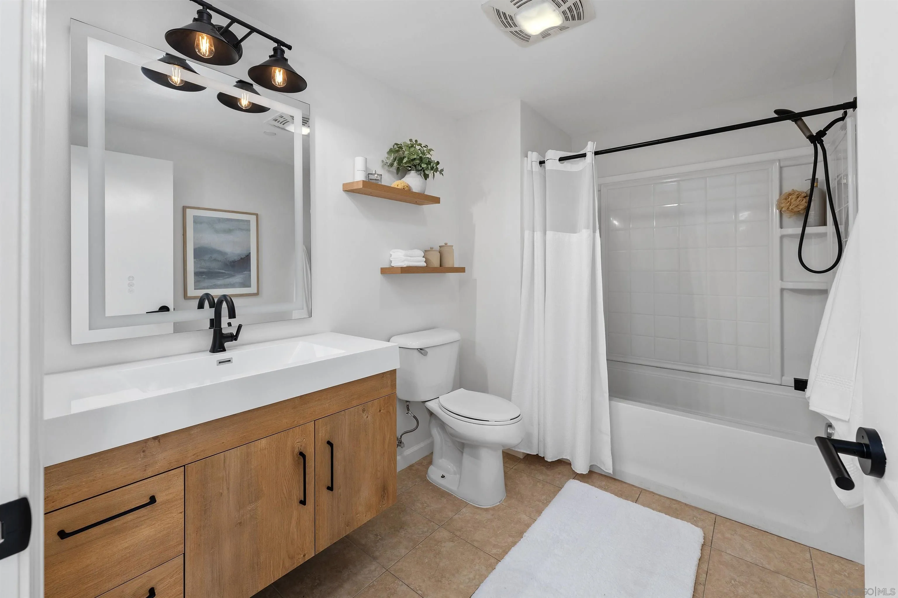 https://cdn.realtyfeed.com/cdn/127/260012149/c09d91a10f5cfea6aef6024b6a6e8d19.webp