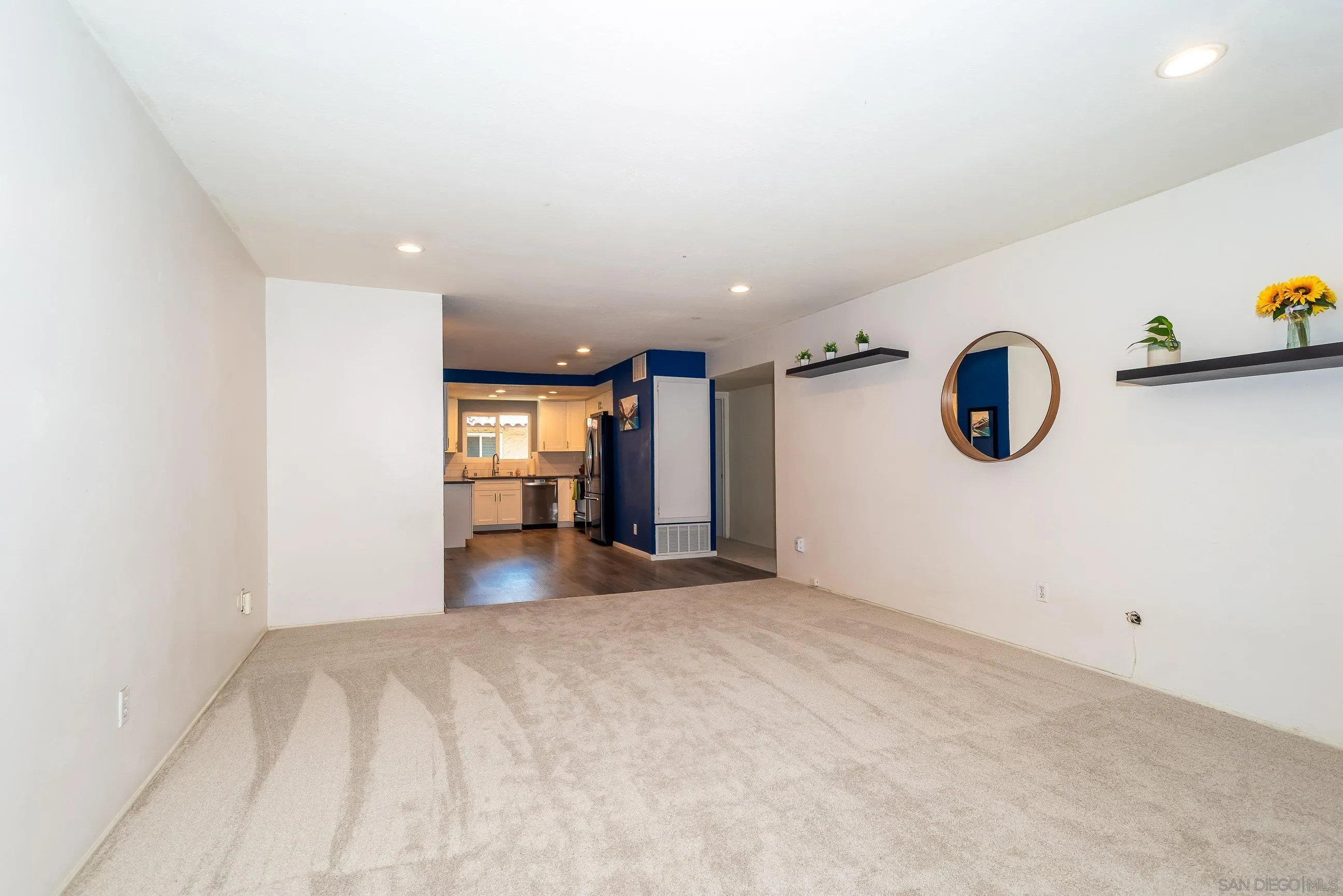 Photo #7: 260012155 Listing: Photo #7