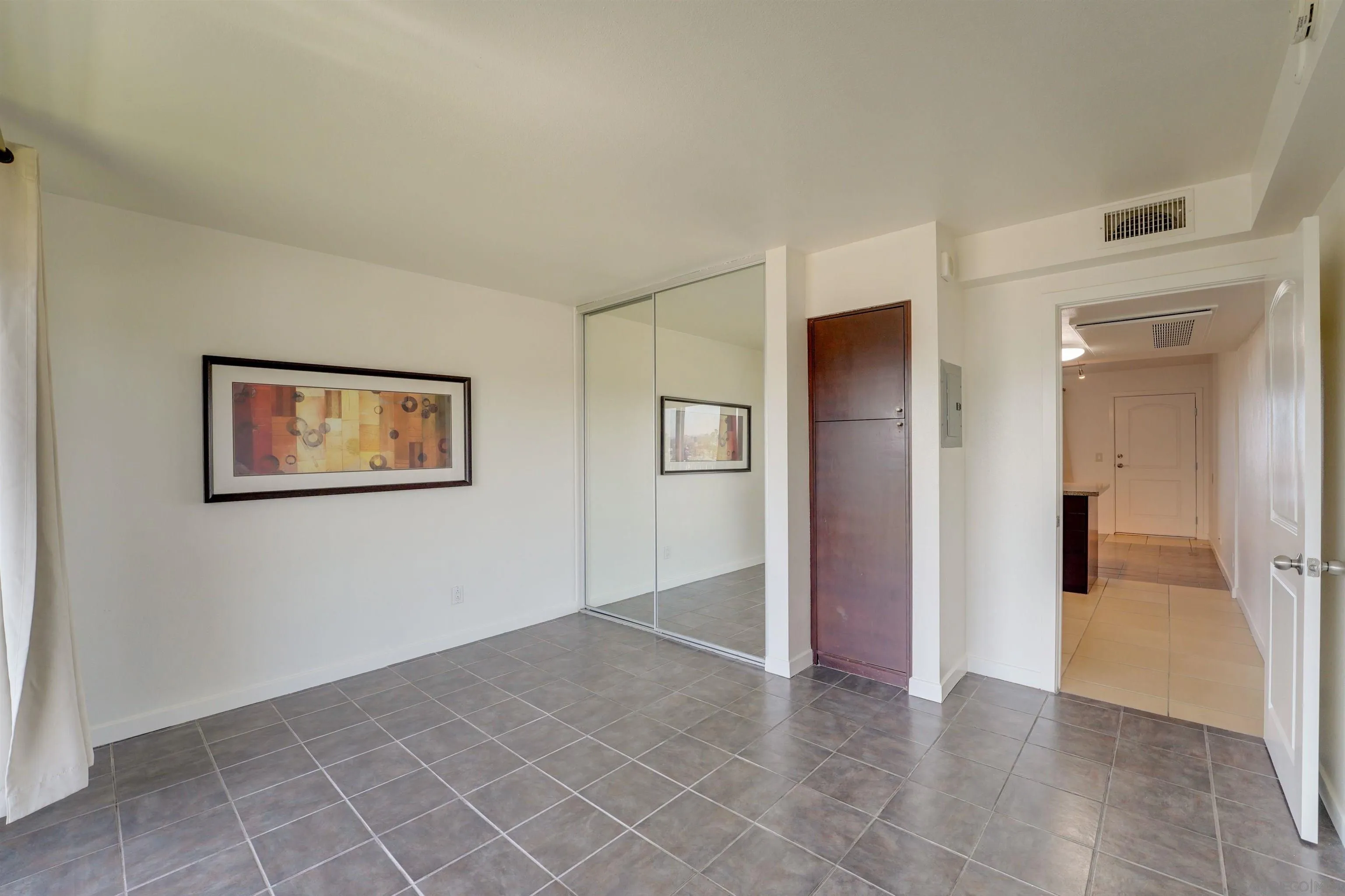 Photo #12: 260012156 Listing: Photo #12