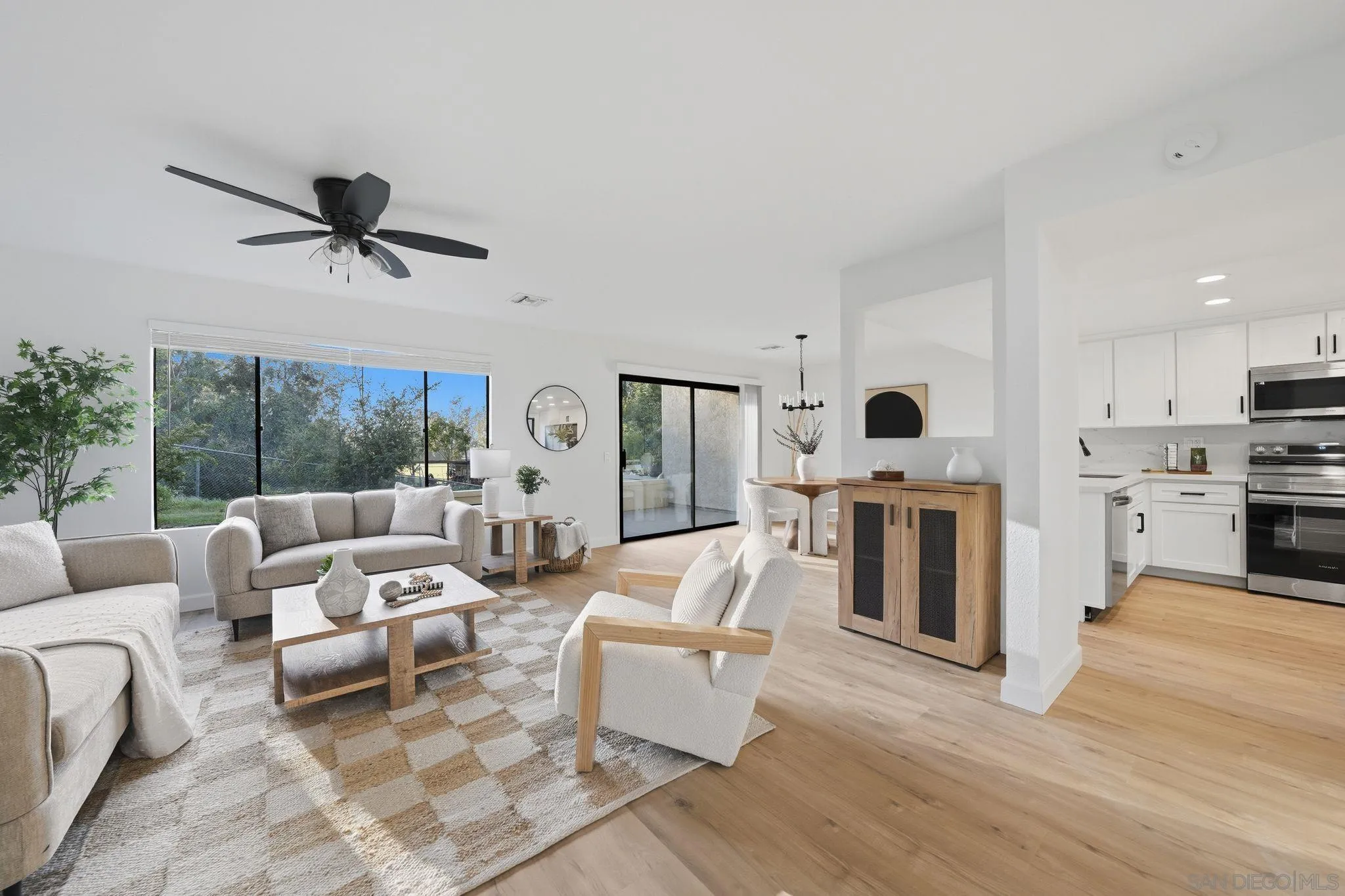 Photo #1: 260012157 Listing: Photo #1