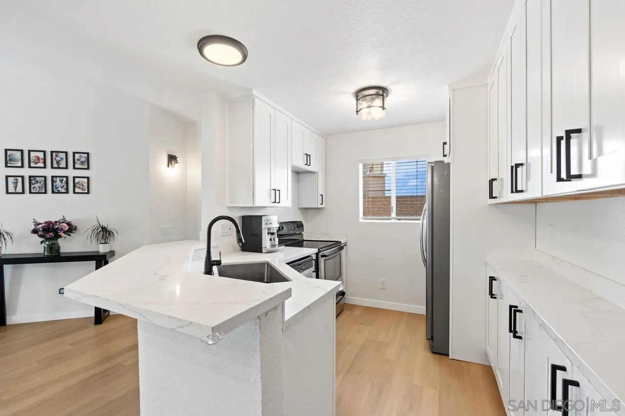 Photo #11: 260012159 Listing: Photo #11