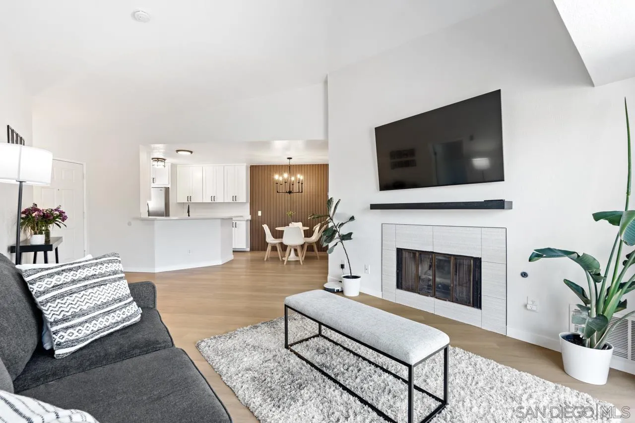 Photo #1: 260012159 Listing: Photo #1