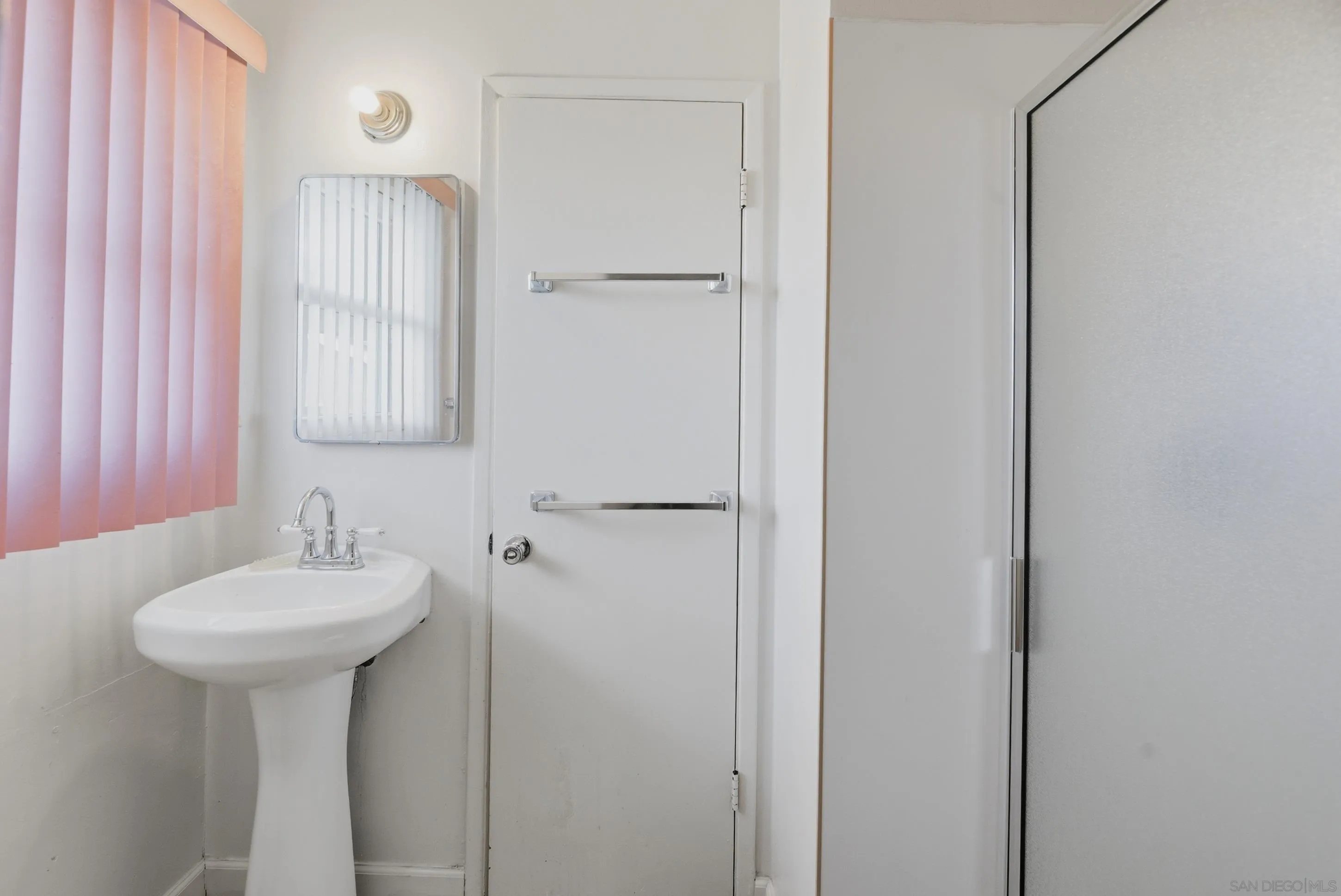 https://cdn.realtyfeed.com/cdn/127/260012161/07c2ae33d22b796dab4dd48312af8cc5.webp