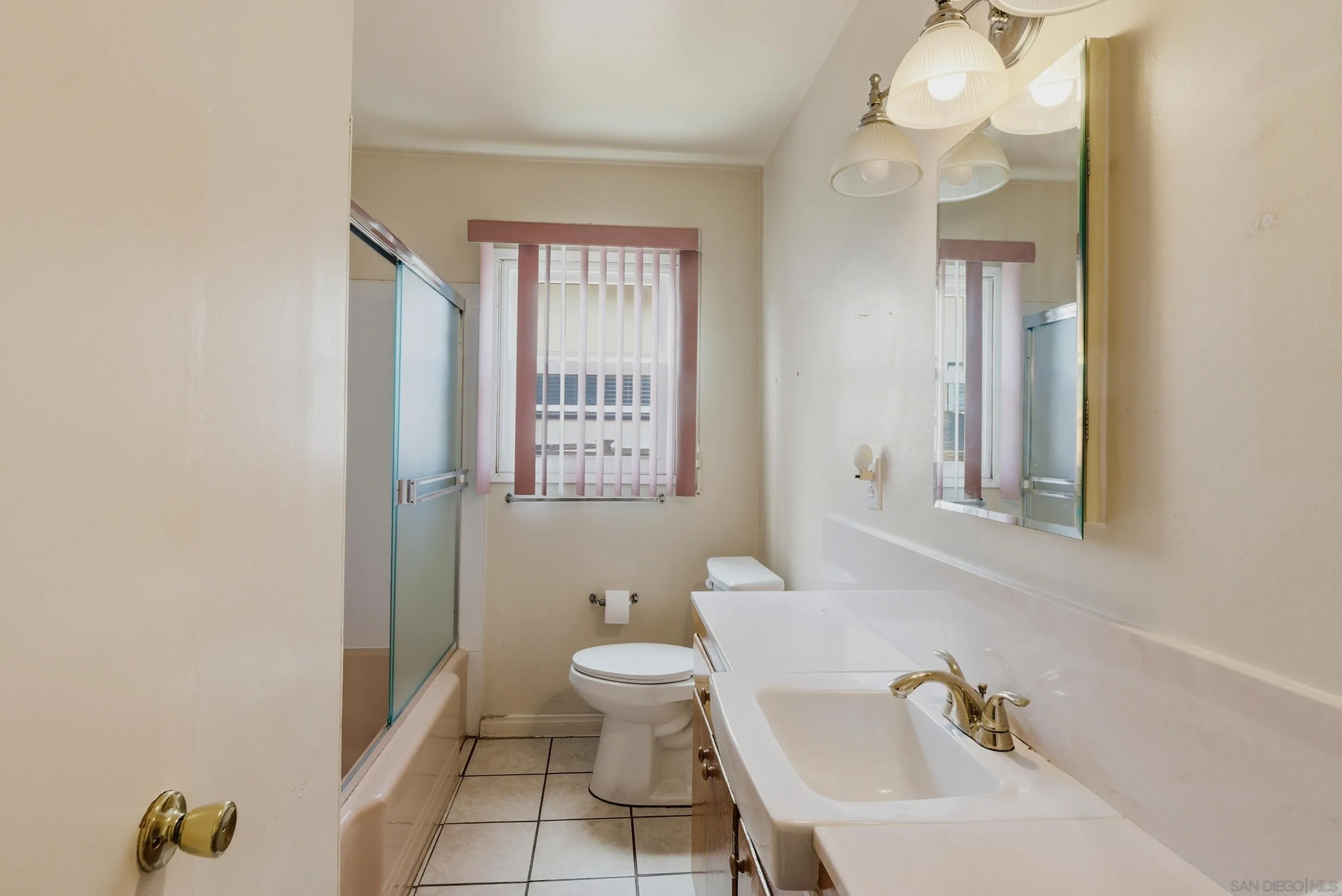 https://cdn.realtyfeed.com/cdn/127/260012161/6f40ccdfc8cc2045afd3dc30340db9ad.webp