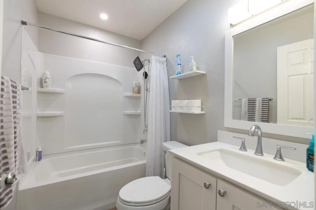https://cdn.realtyfeed.com/cdn/127/260012162/27b812f85b90eebccc9f554f721a004f.webp