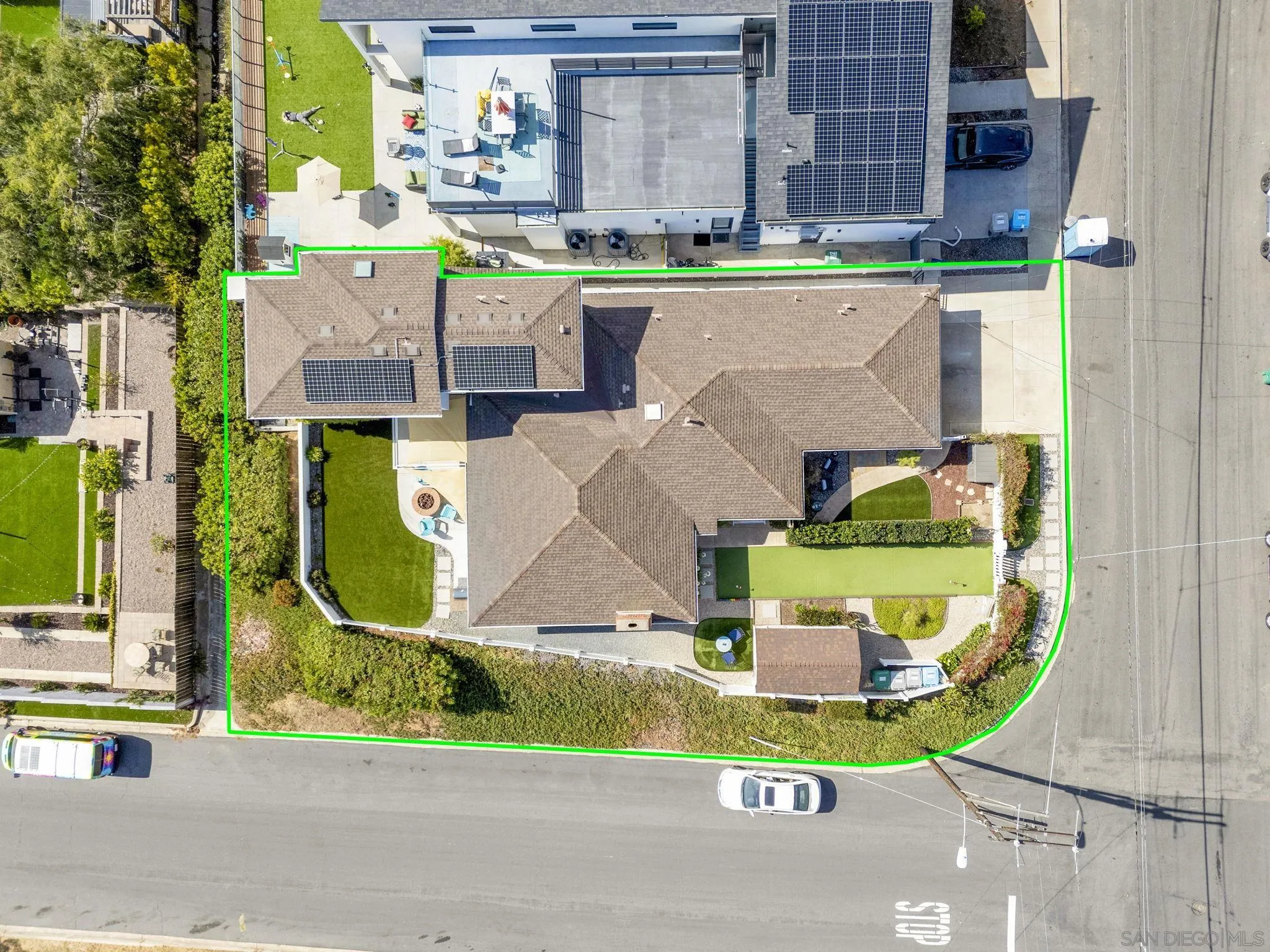 https://cdn.realtyfeed.com/cdn/127/260012165/2dda3431b9dcb75c5a586caa157b0adf.webp