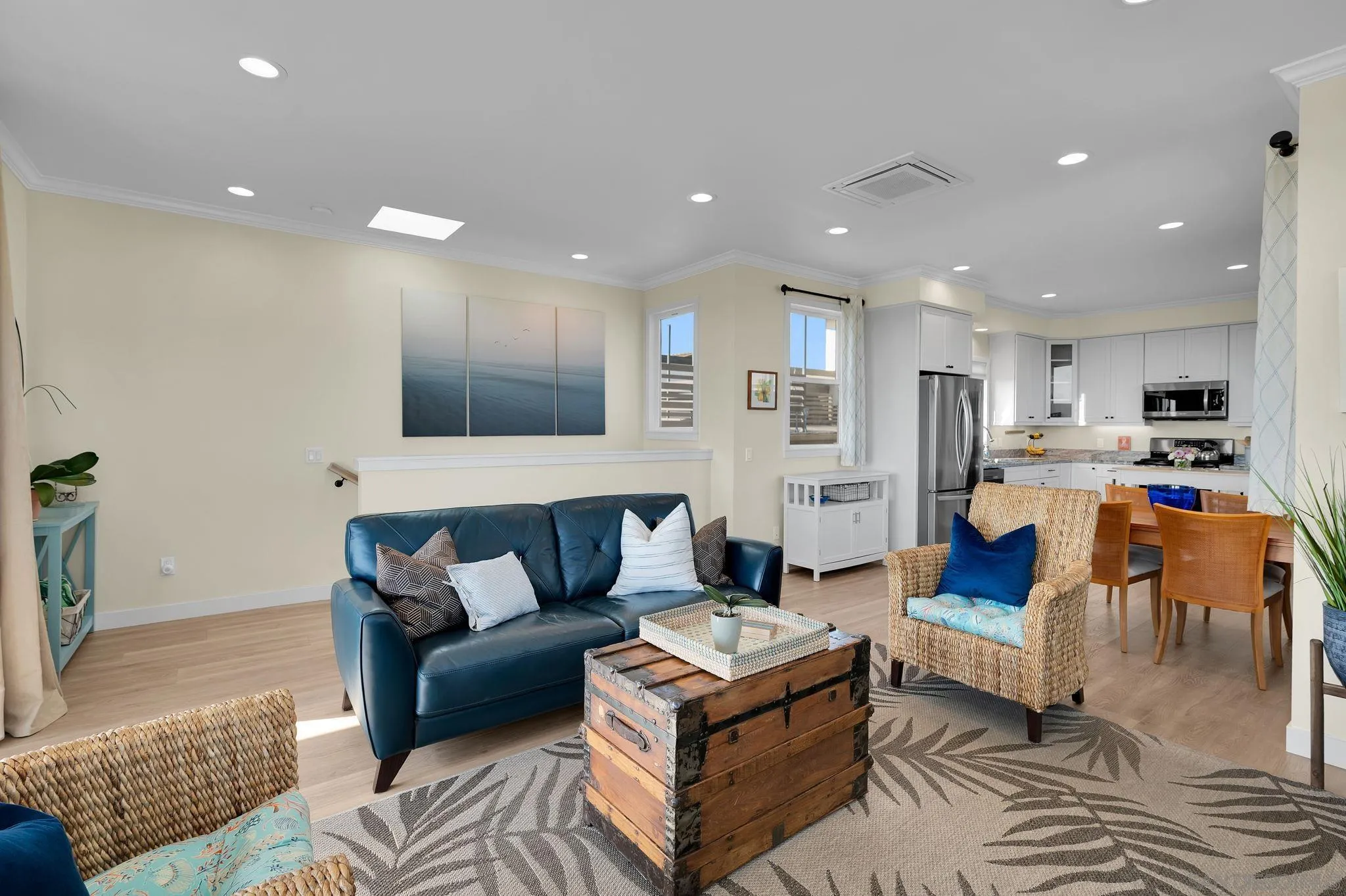 https://cdn.realtyfeed.com/cdn/127/260012165/448226a4f87e86cf70518eff394ce497.webp