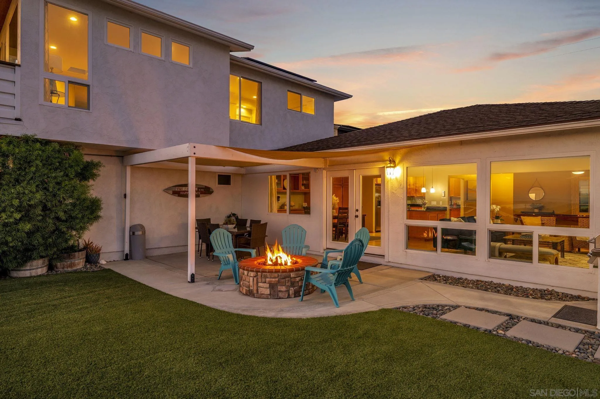 https://cdn.realtyfeed.com/cdn/127/260012165/99f11a2fe9e346b876d5535a36e3525e.webp