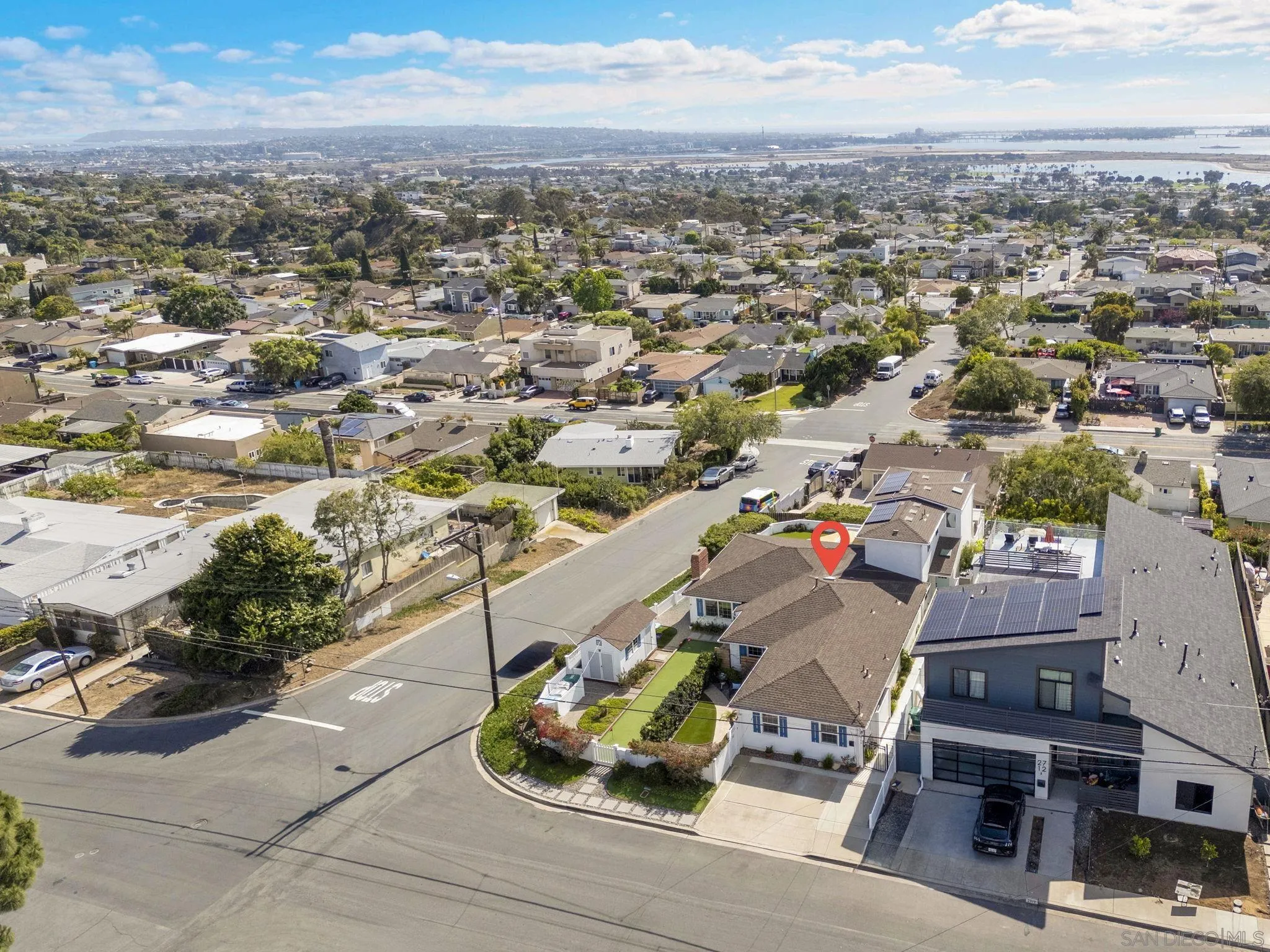 https://cdn.realtyfeed.com/cdn/127/260012165/bfe334216abd0baf9149ac6206a2f0e7.webp