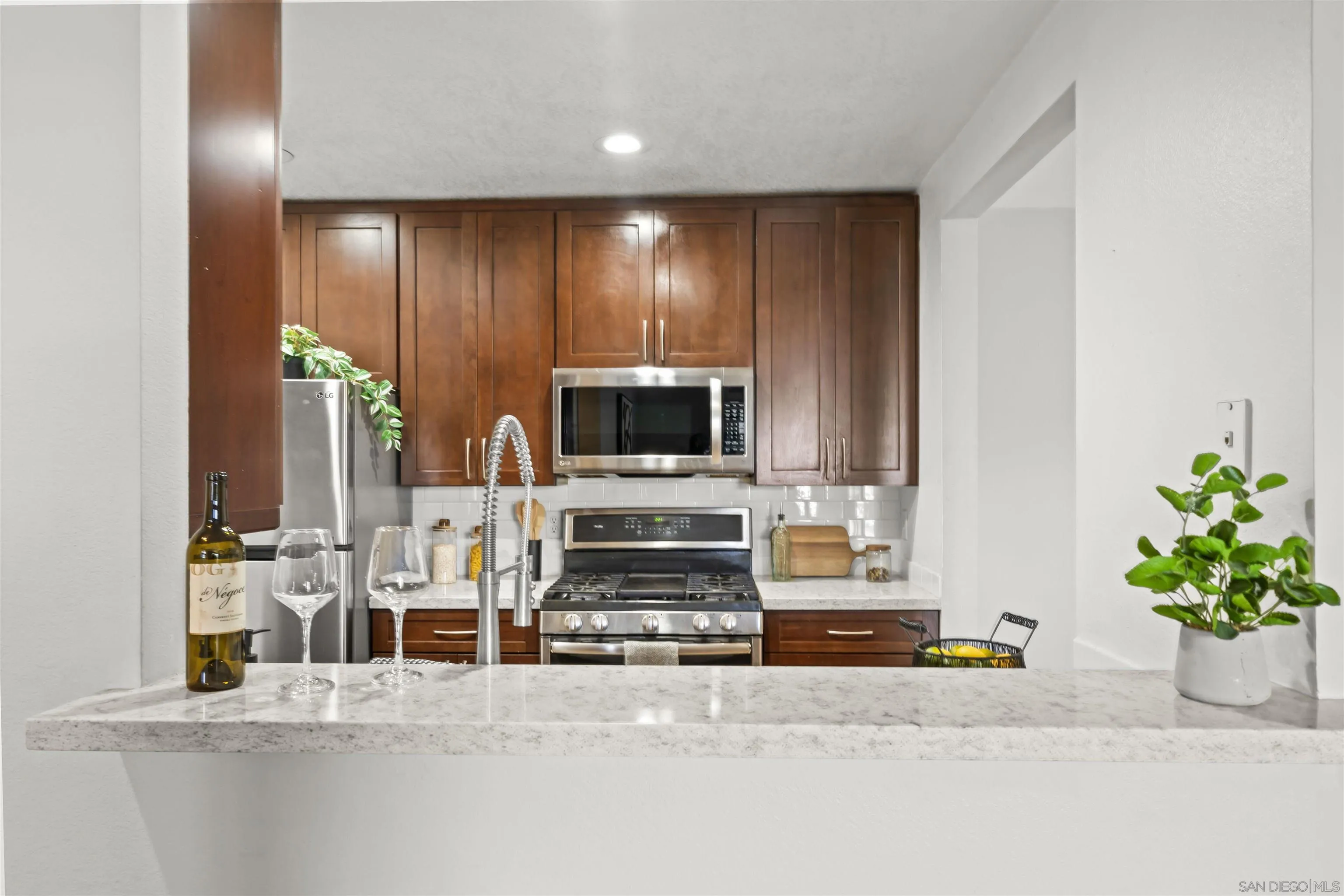 Photo #5: 260012166 Listing: Photo #5