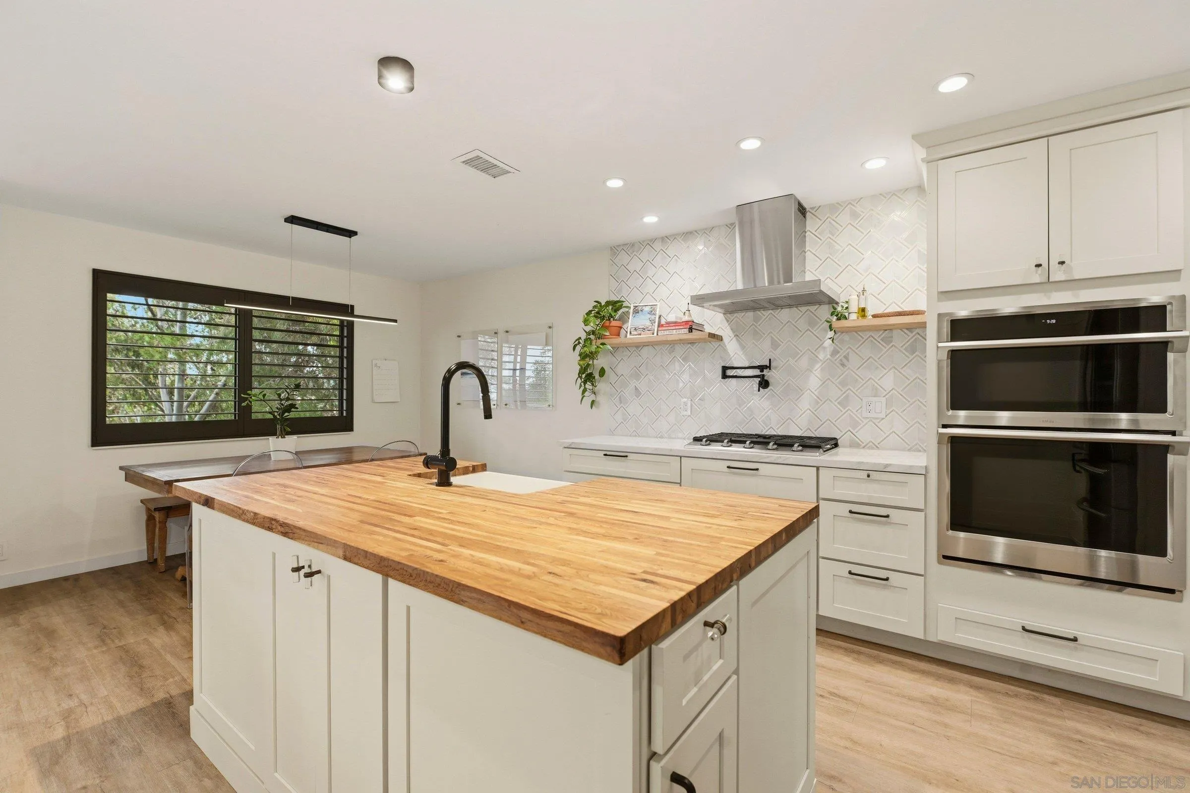 Photo #6: 260012168 Listing: Photo #6
