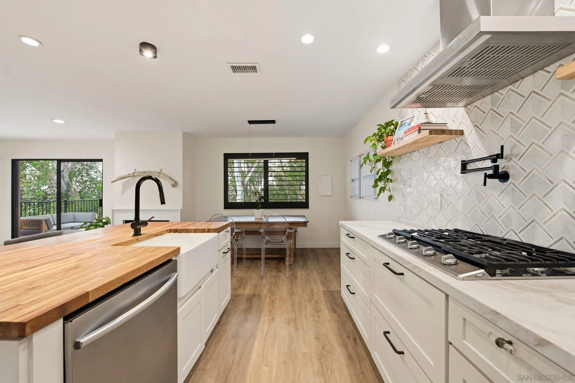 Photo #7: 260012168 Listing: Photo #7