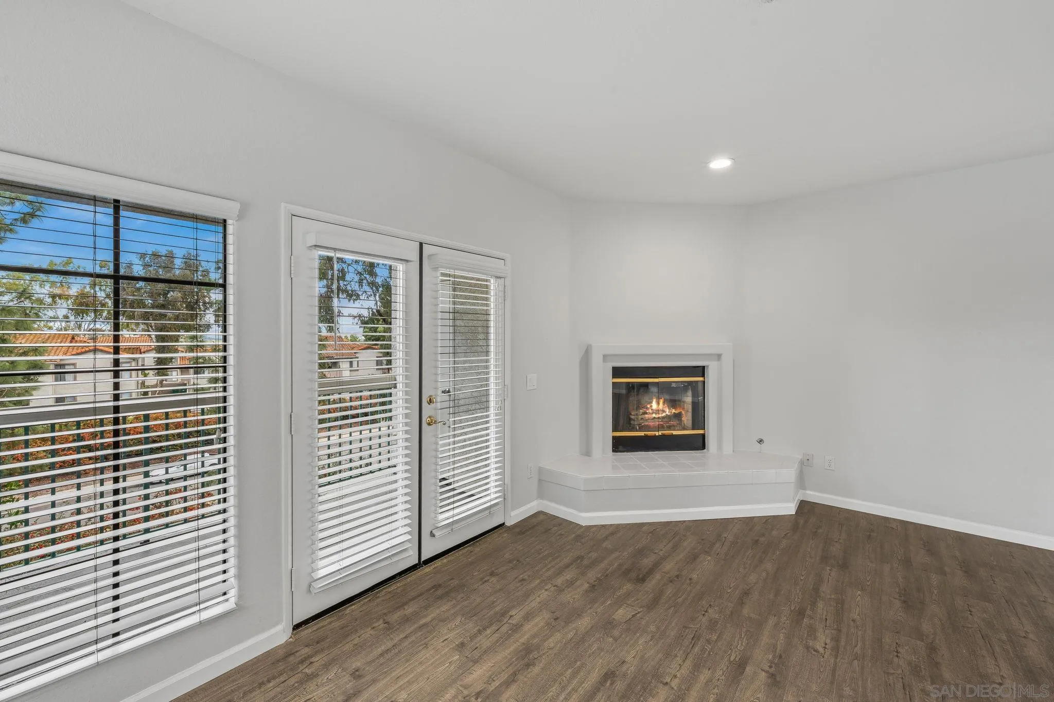 Photo #3: 260012178 Listing: Photo #3