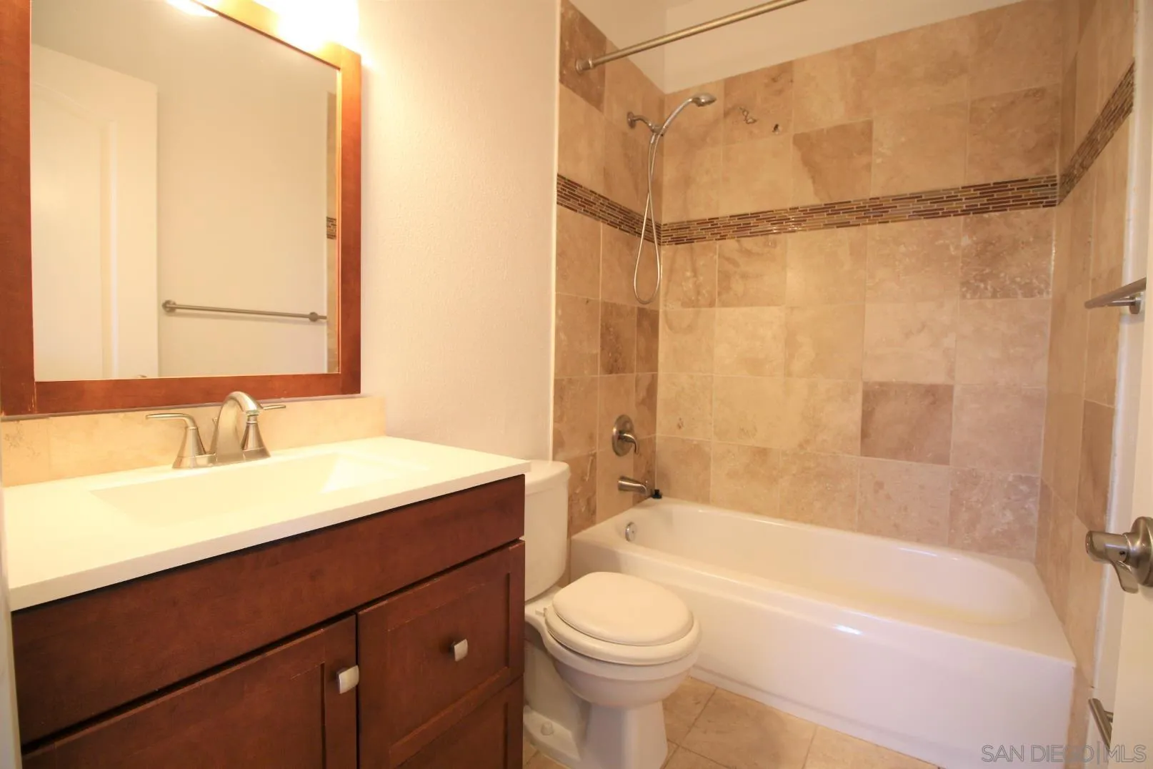 Photo #7: 260012180 Listing: Photo #7