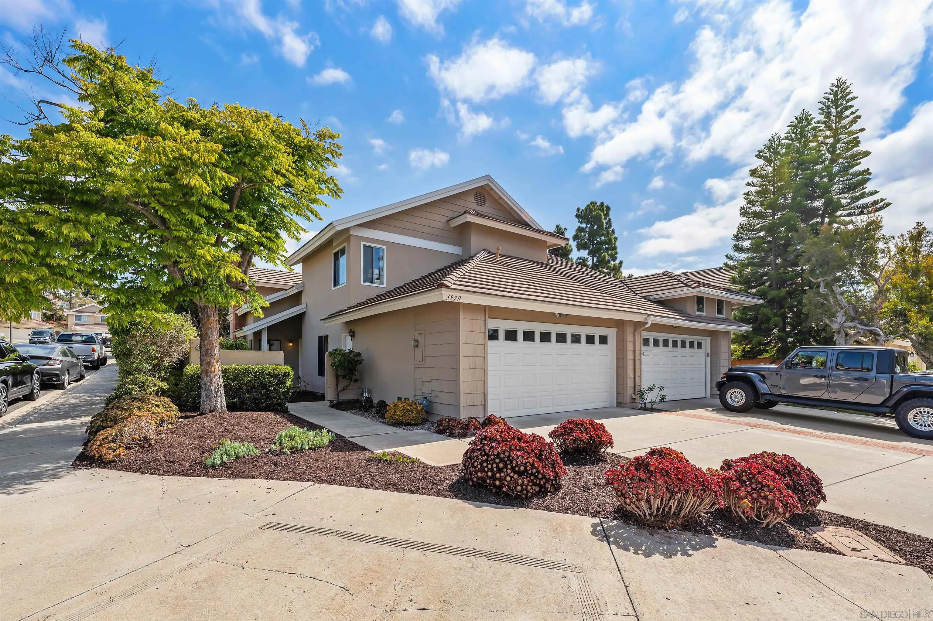 https://cdn.realtyfeed.com/cdn/127/260012181/be75cf03fba1c418a7bd3d9059218d0b.webp
