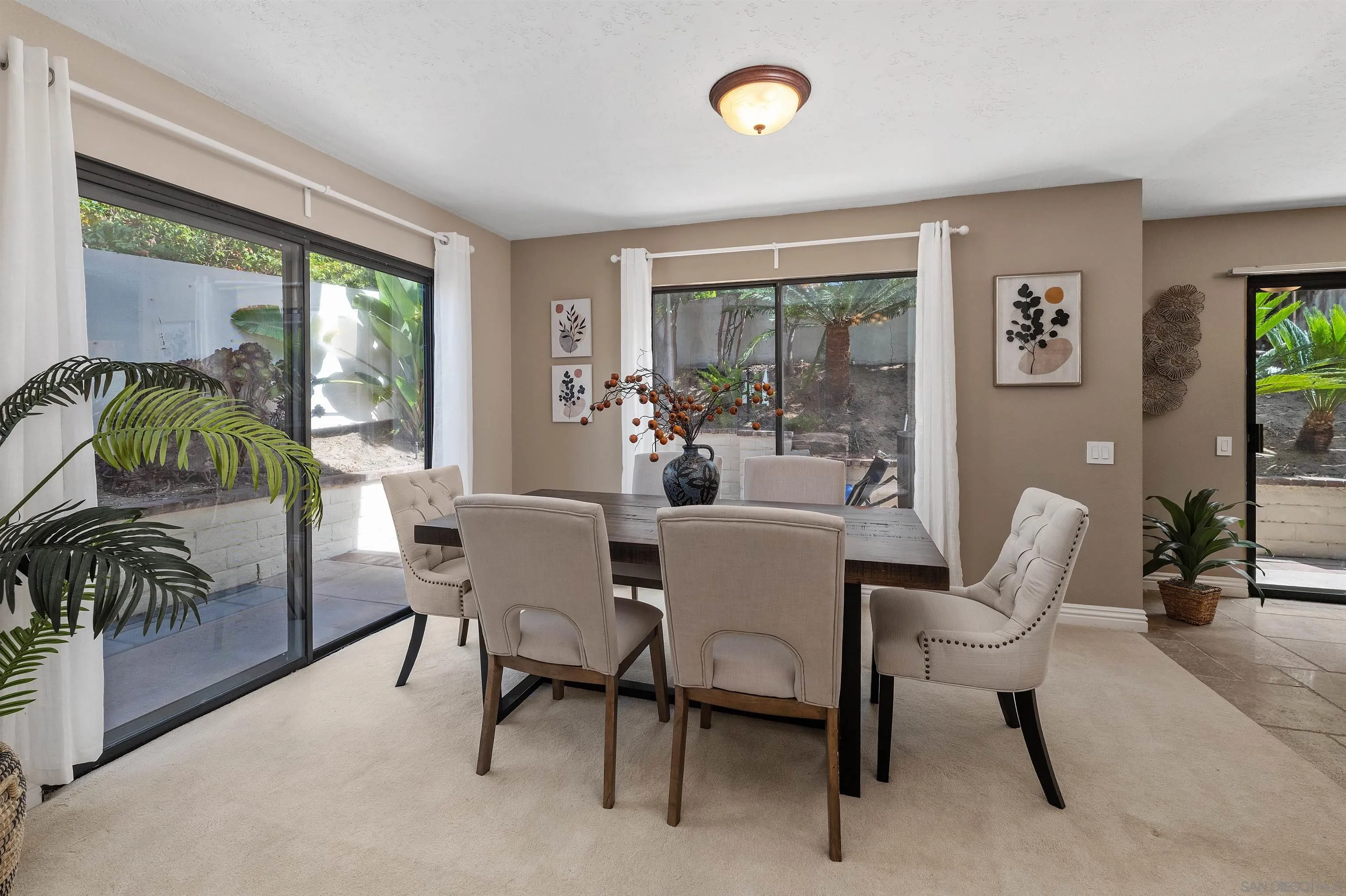 https://cdn.realtyfeed.com/cdn/127/260012181/ce265f1238ff623e50dd0a916dba8486.webp
