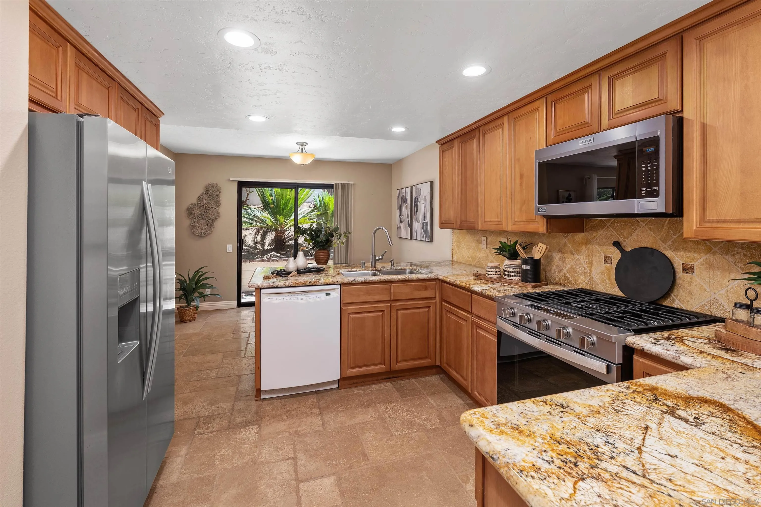 https://cdn.realtyfeed.com/cdn/127/260012181/e6929bb059e1778e6850fa8a1b8ba016.webp