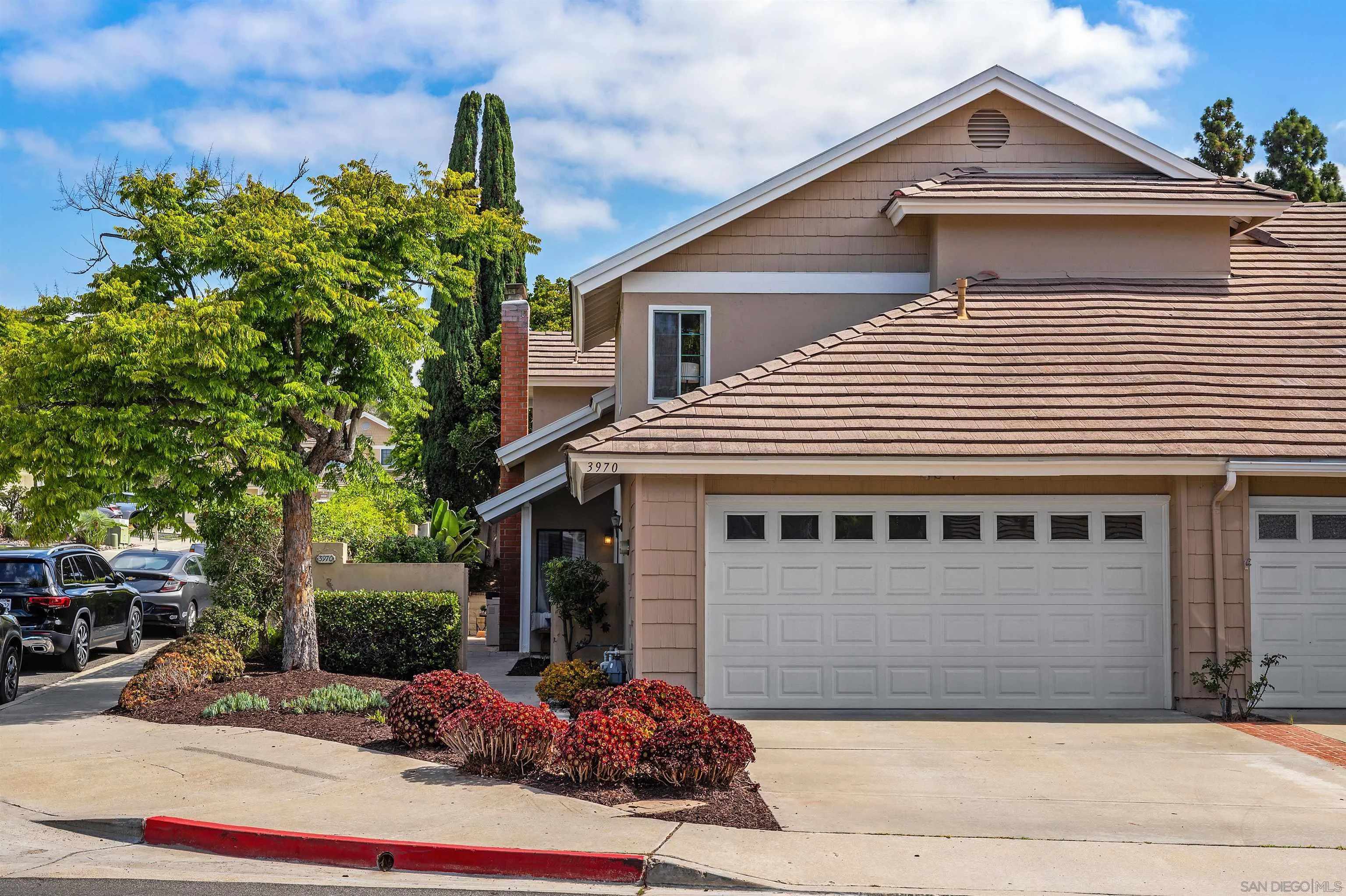 https://cdn.realtyfeed.com/cdn/127/260012181/f68fc2629e149f17b37100e1671a0248.webp