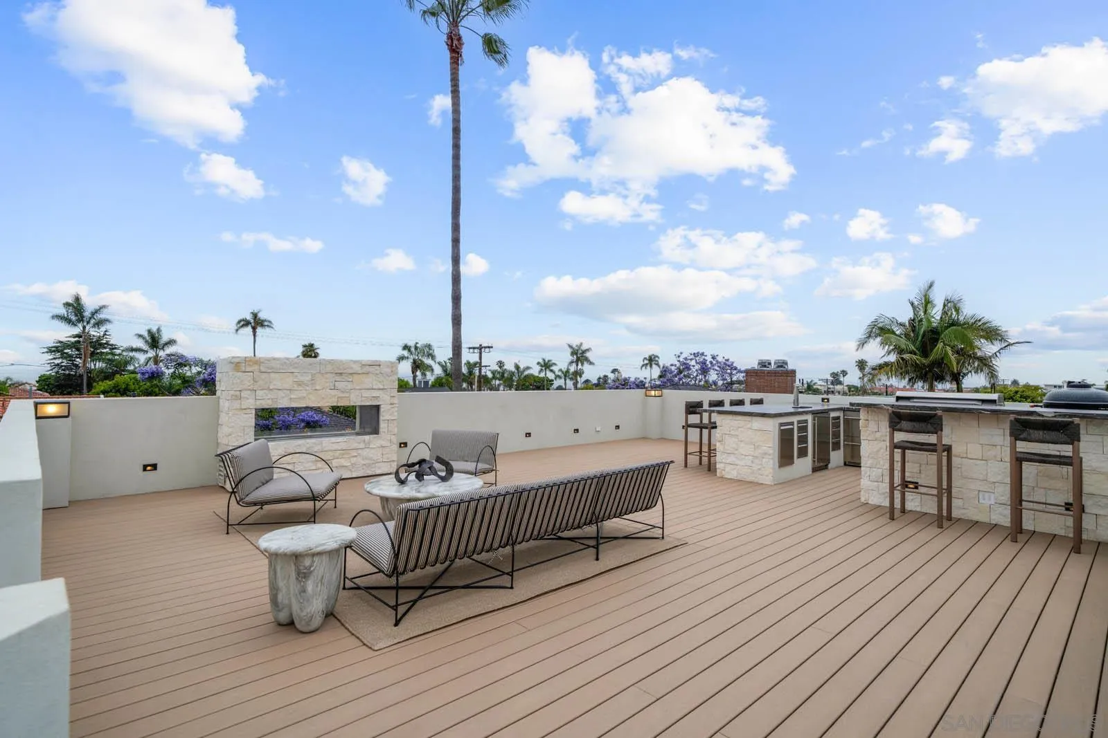 https://cdn.realtyfeed.com/cdn/127/260012187/db5174bd279089800049154c8f790476.webp