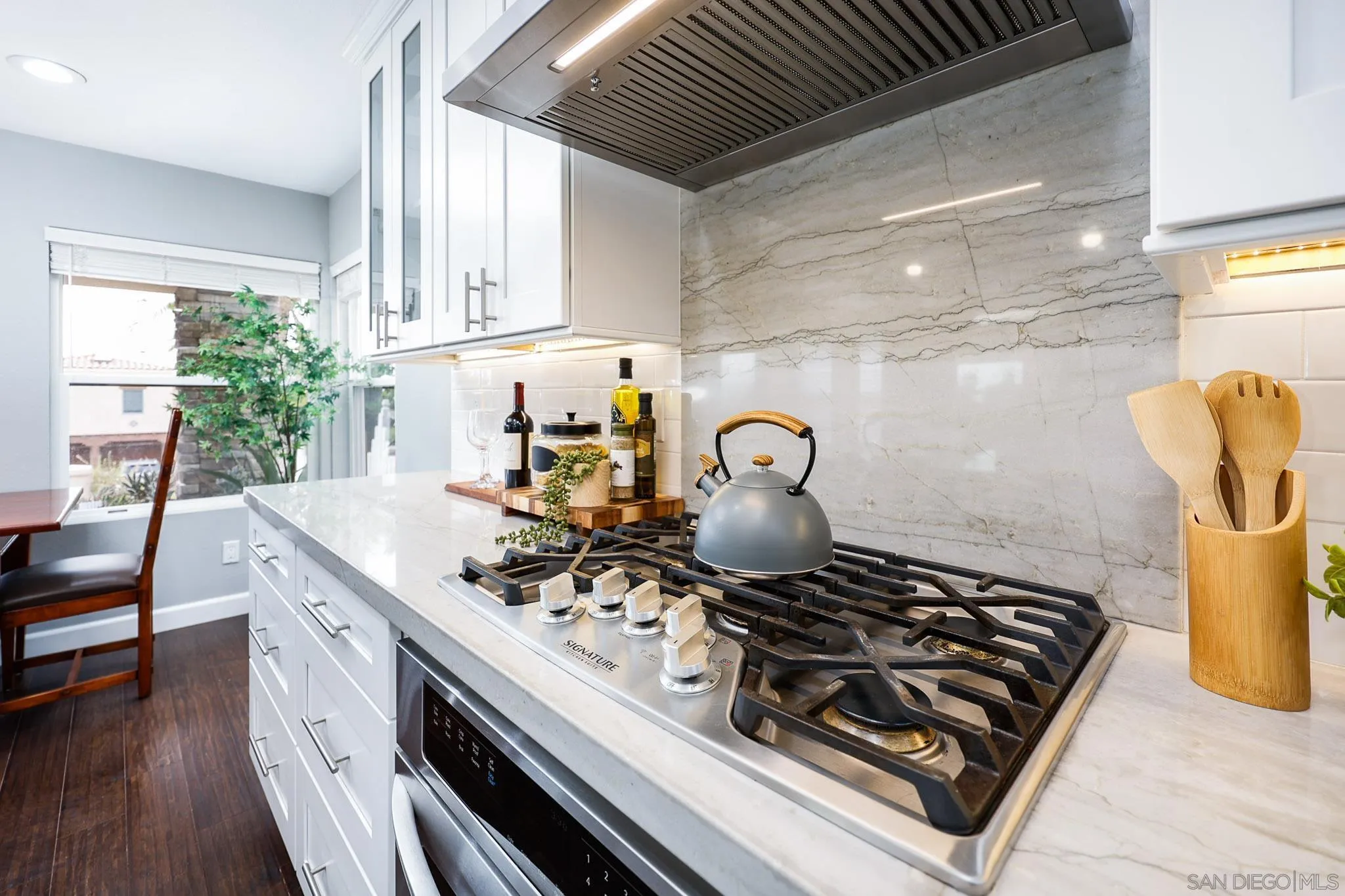 https://cdn.realtyfeed.com/cdn/127/260012189/0704d3d5757ad13216a7fa97595b5448.webp