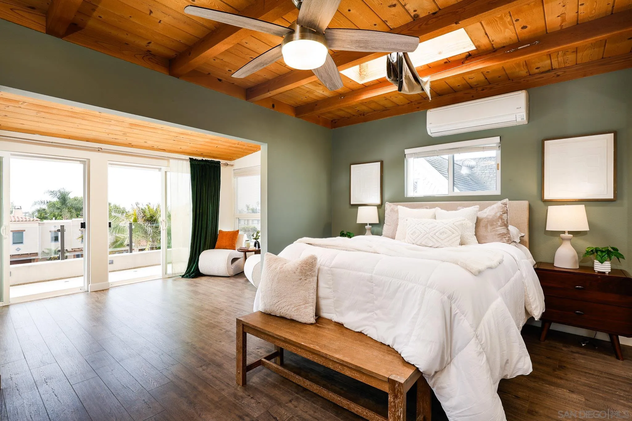 https://cdn.realtyfeed.com/cdn/127/260012189/21a6b6f99e00841353a89bcea97ca2af.webp