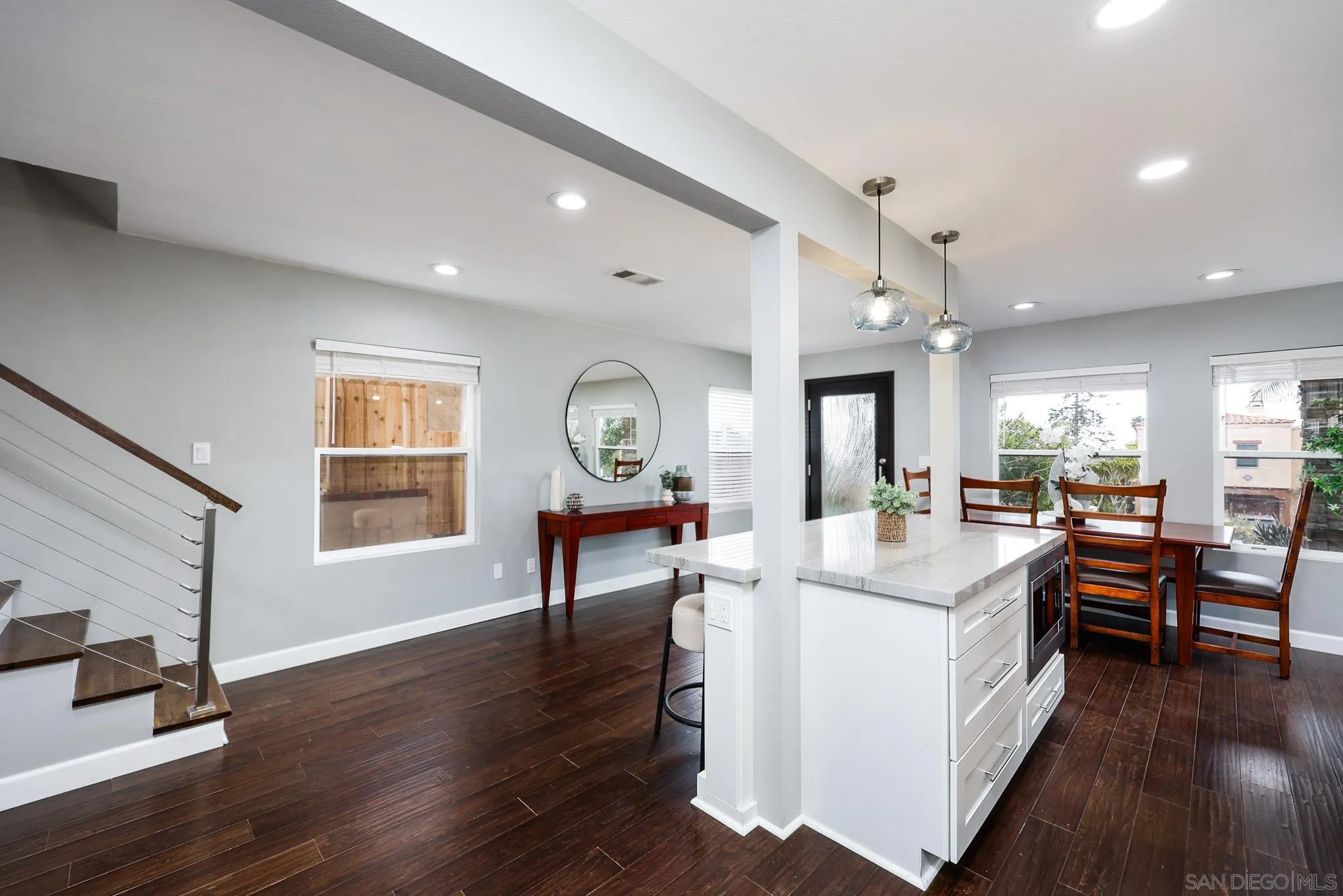 https://cdn.realtyfeed.com/cdn/127/260012189/5b0492c63d8a6b1f44531926ac213647.webp