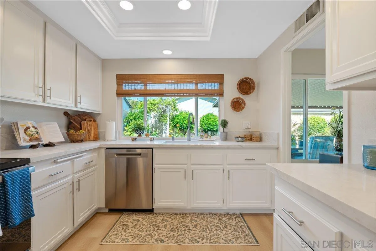 https://cdn.realtyfeed.com/cdn/127/260012191/fc047fdd50f862327e19572830a53fc2.webp