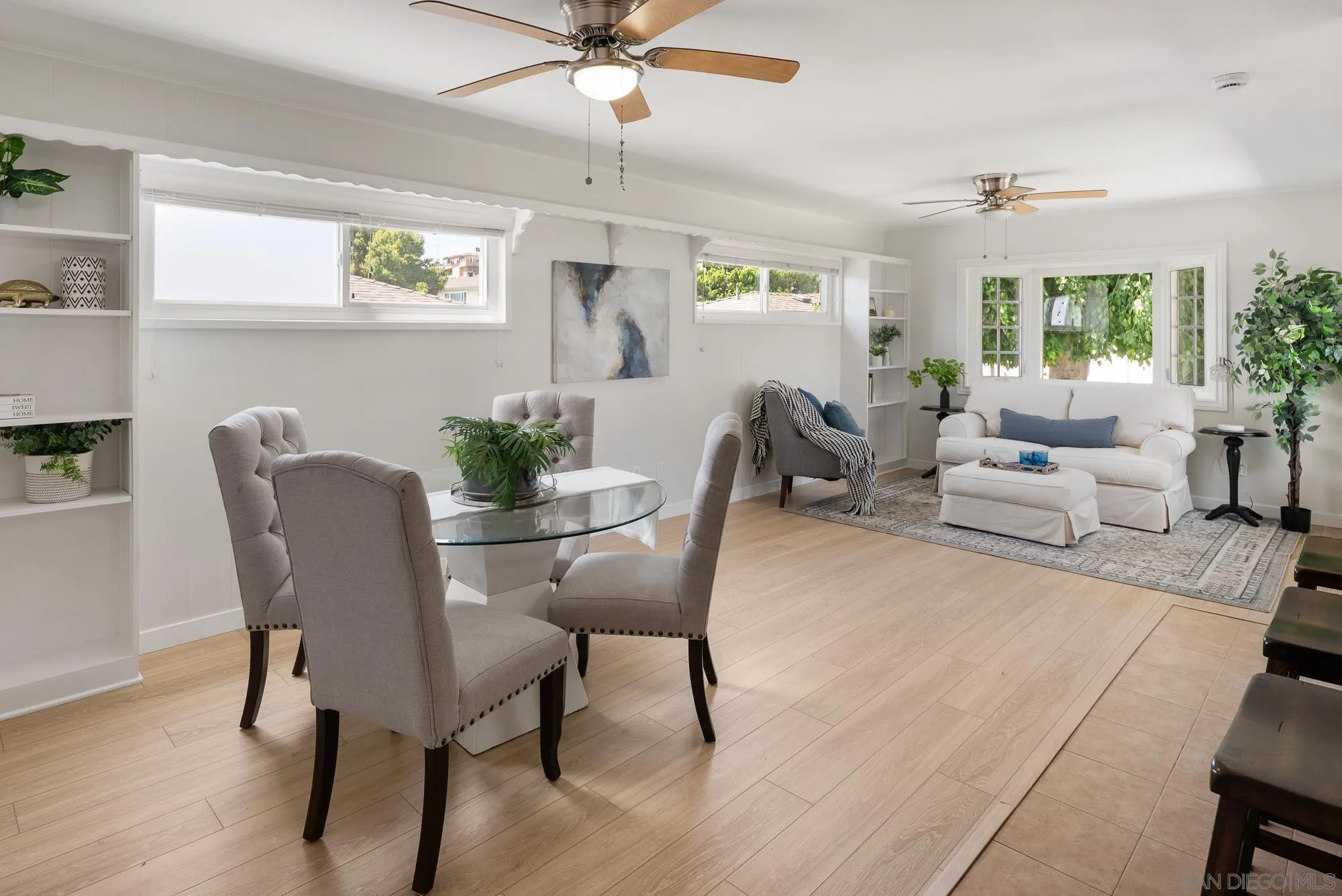 https://cdn.realtyfeed.com/cdn/127/260012192/364b1055e430c37149aa206ba885ab39.webp