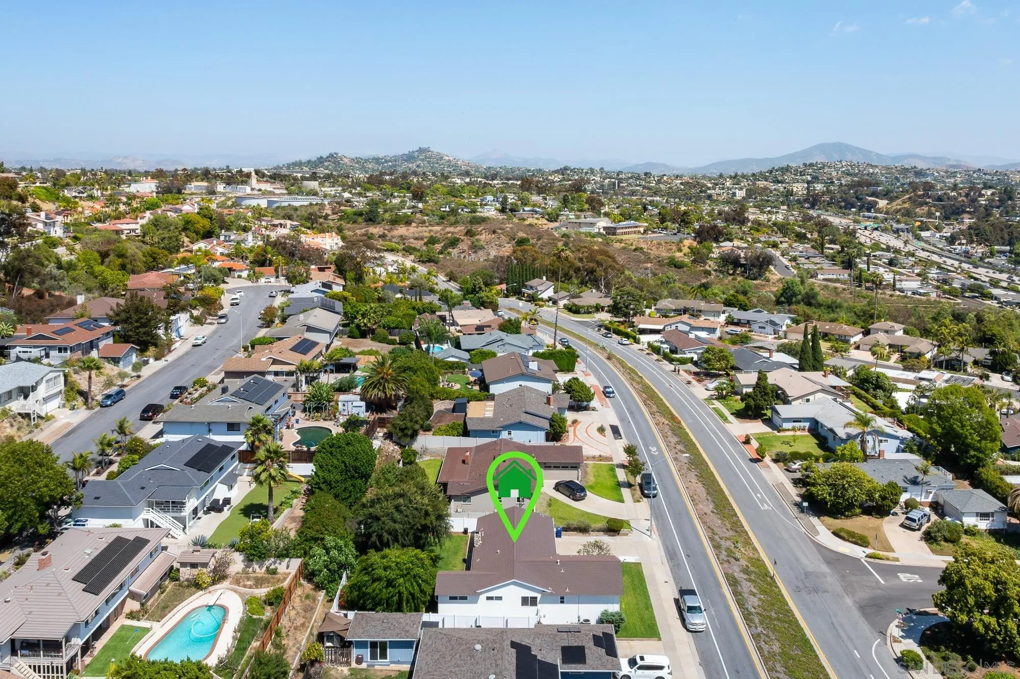 https://cdn.realtyfeed.com/cdn/127/260012192/5ad698ea9199d9fb6ff3546fd161bbe4.webp