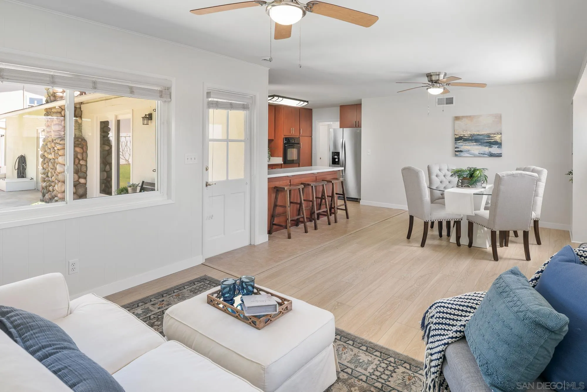 https://cdn.realtyfeed.com/cdn/127/260012192/73c6550339ae366fe10a9b2d50e5b5d7.webp