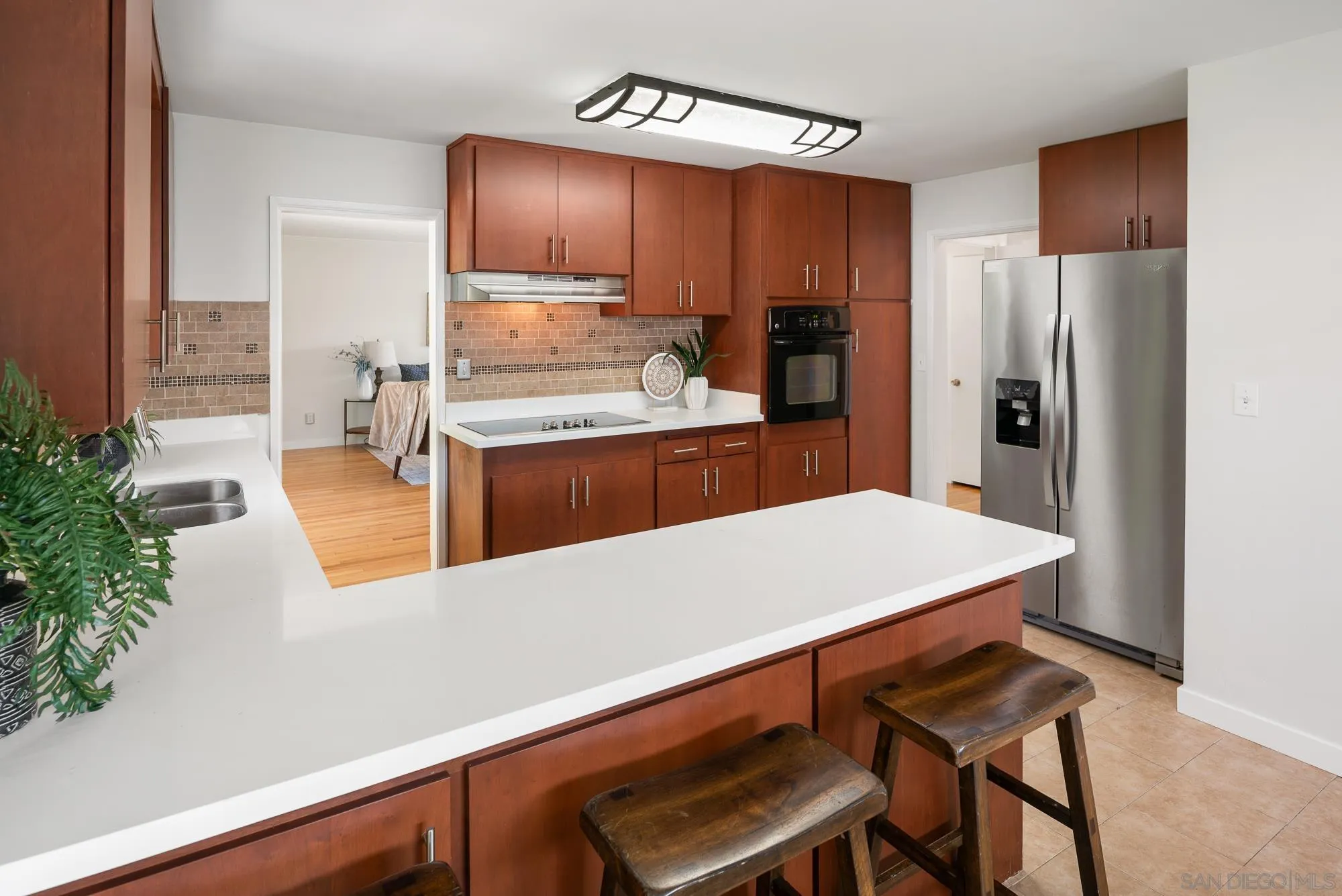 https://cdn.realtyfeed.com/cdn/127/260012192/b4ab8b40389a5bff84f9495fcf7ebfca.webp
