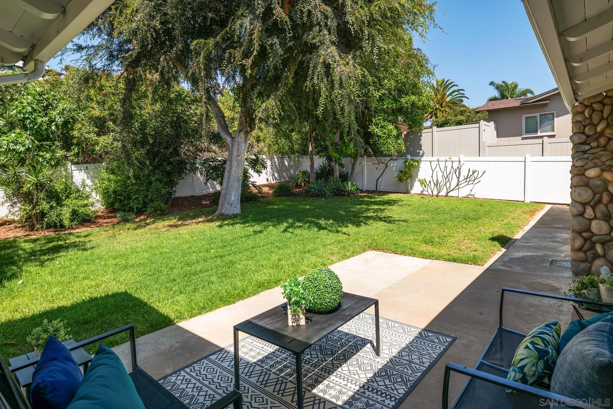 https://cdn.realtyfeed.com/cdn/127/260012192/f5008ba73d86272678356960ff169cac.webp