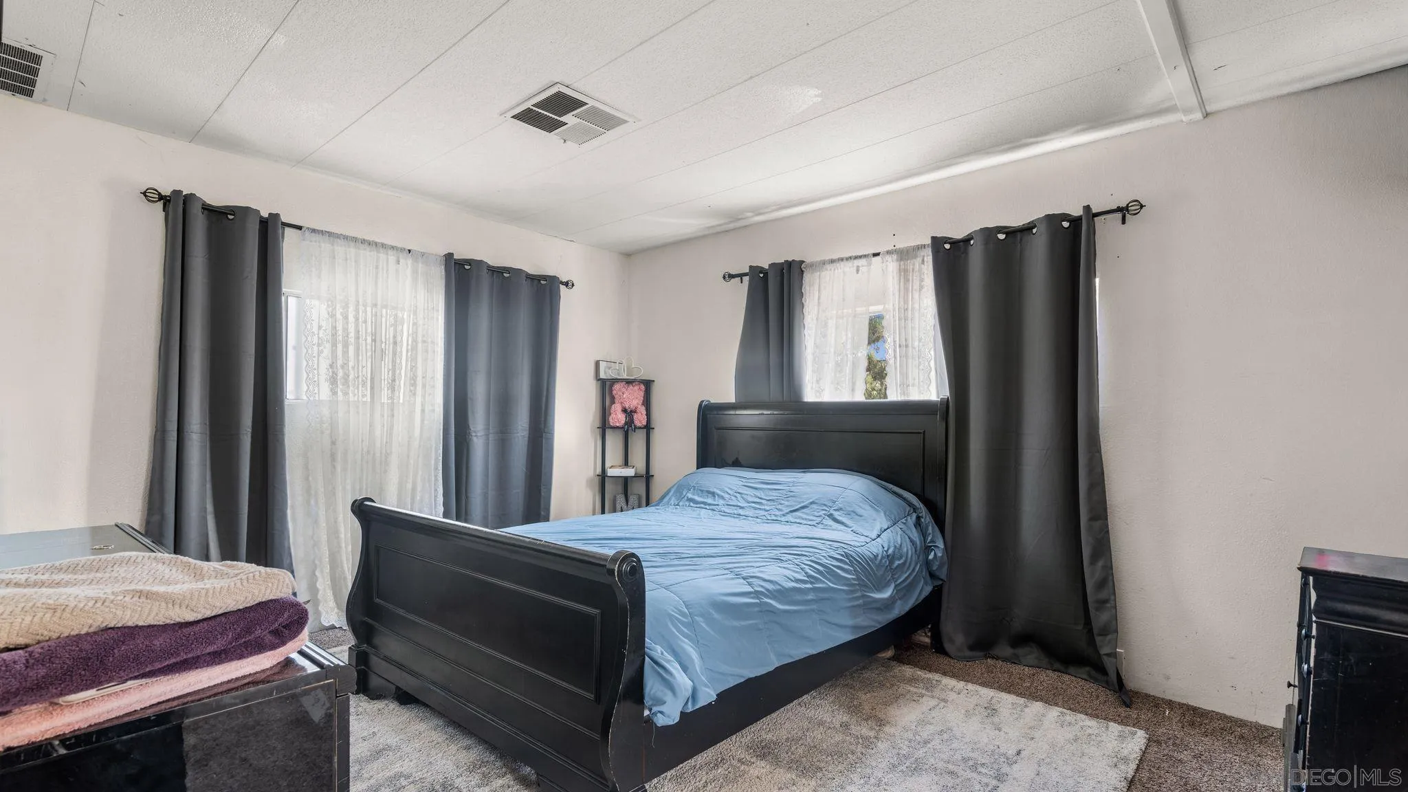 https://cdn.realtyfeed.com/cdn/127/260012194/52efdd326f5103e4727a366814f698c2.webp