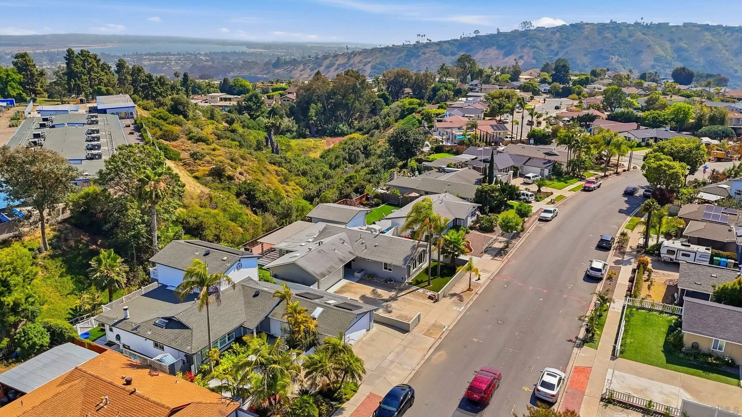 https://cdn.realtyfeed.com/cdn/127/260012197/205b45adbc54673cb27c189d805068a2.webp