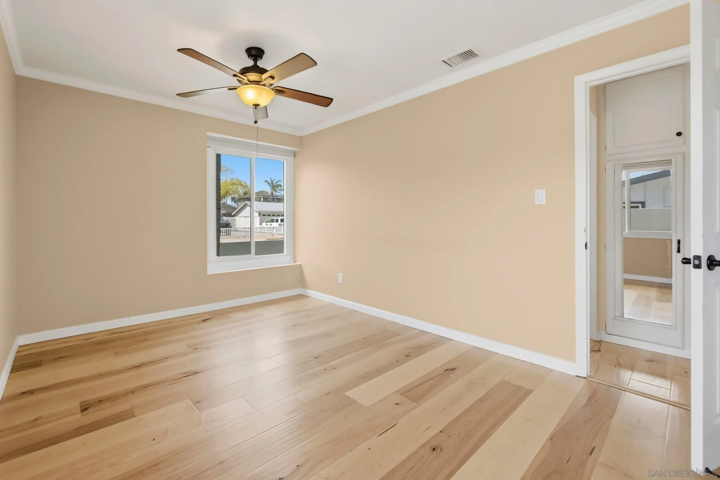 https://cdn.realtyfeed.com/cdn/127/260012197/35079a2346c0ace2fd850fab9f05efa0.webp