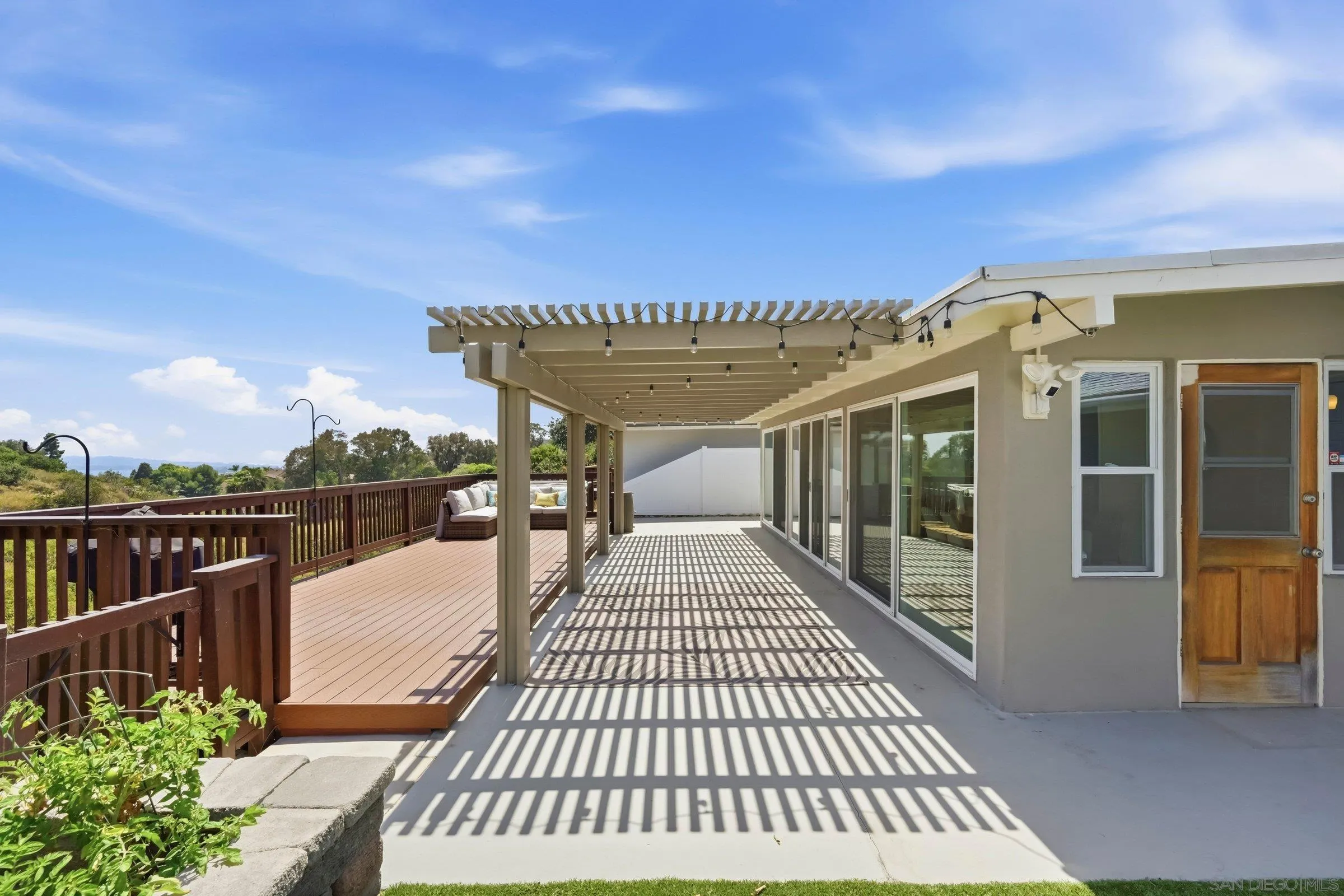 https://cdn.realtyfeed.com/cdn/127/260012197/72d0c0a28d1d8ee08a024388507f596e.webp