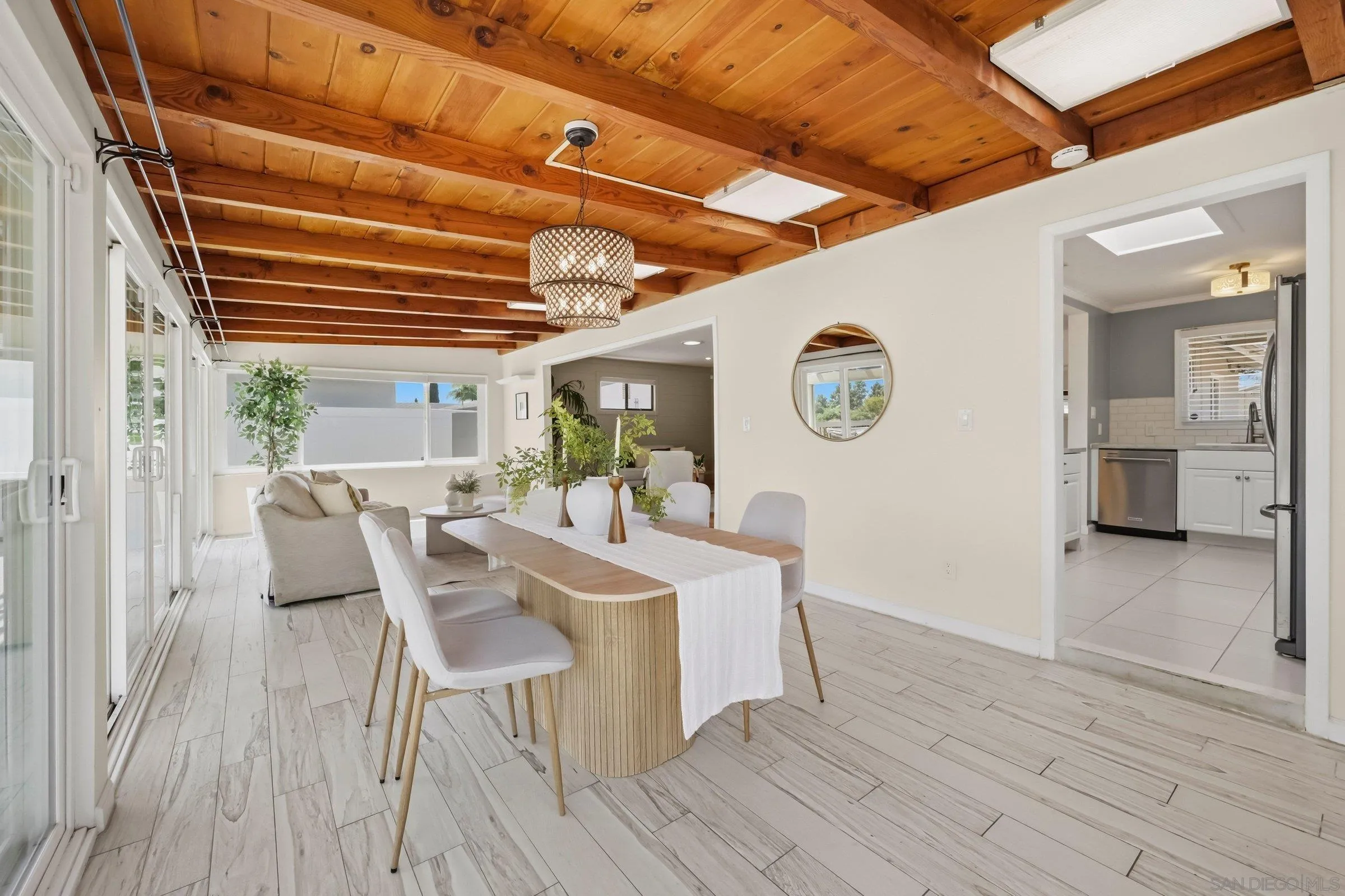 https://cdn.realtyfeed.com/cdn/127/260012197/d0fe784deedba83e89b8e7fbe7272aef.webp