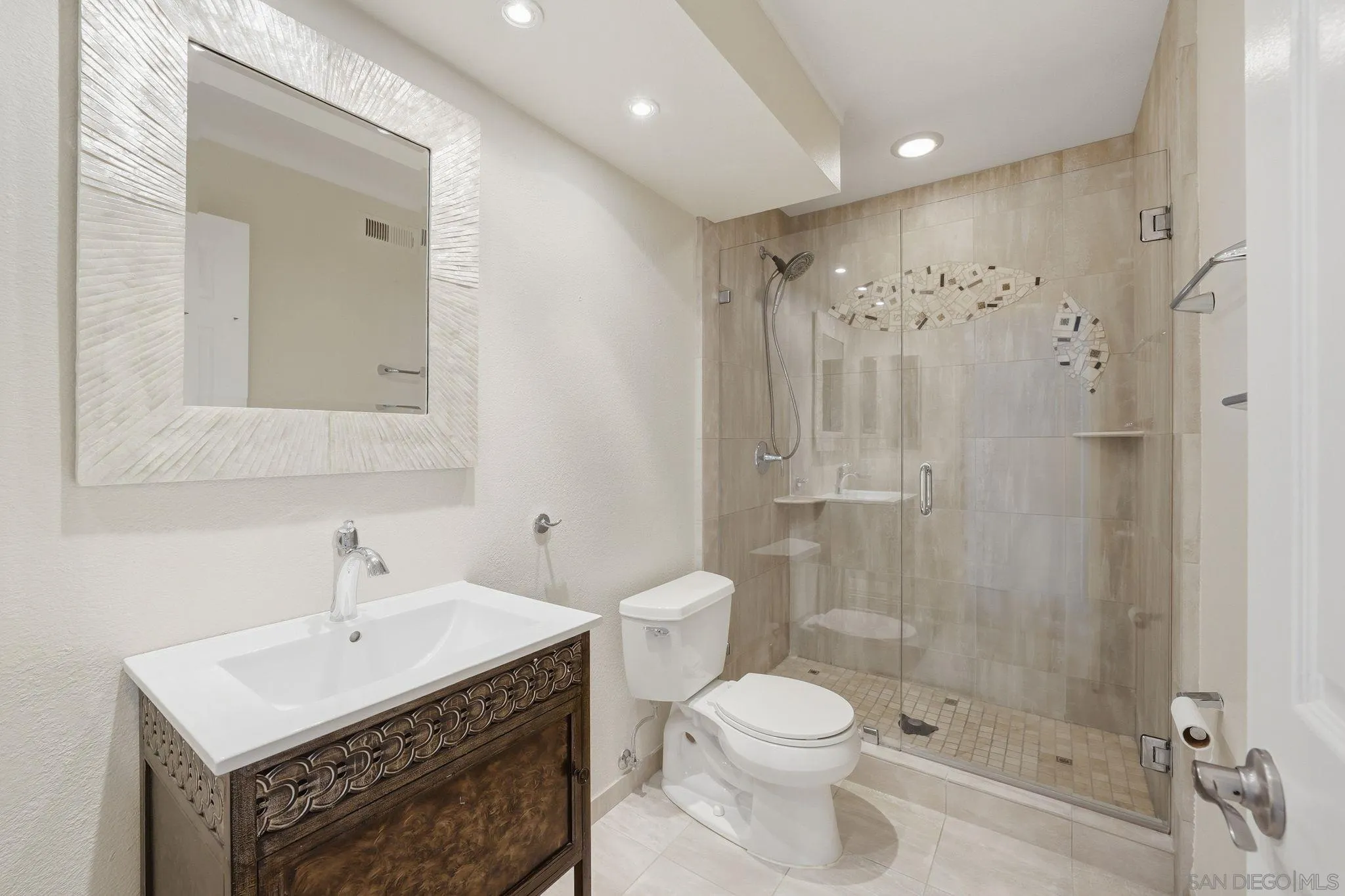 Photo #21: 260012199 Listing: Photo #21