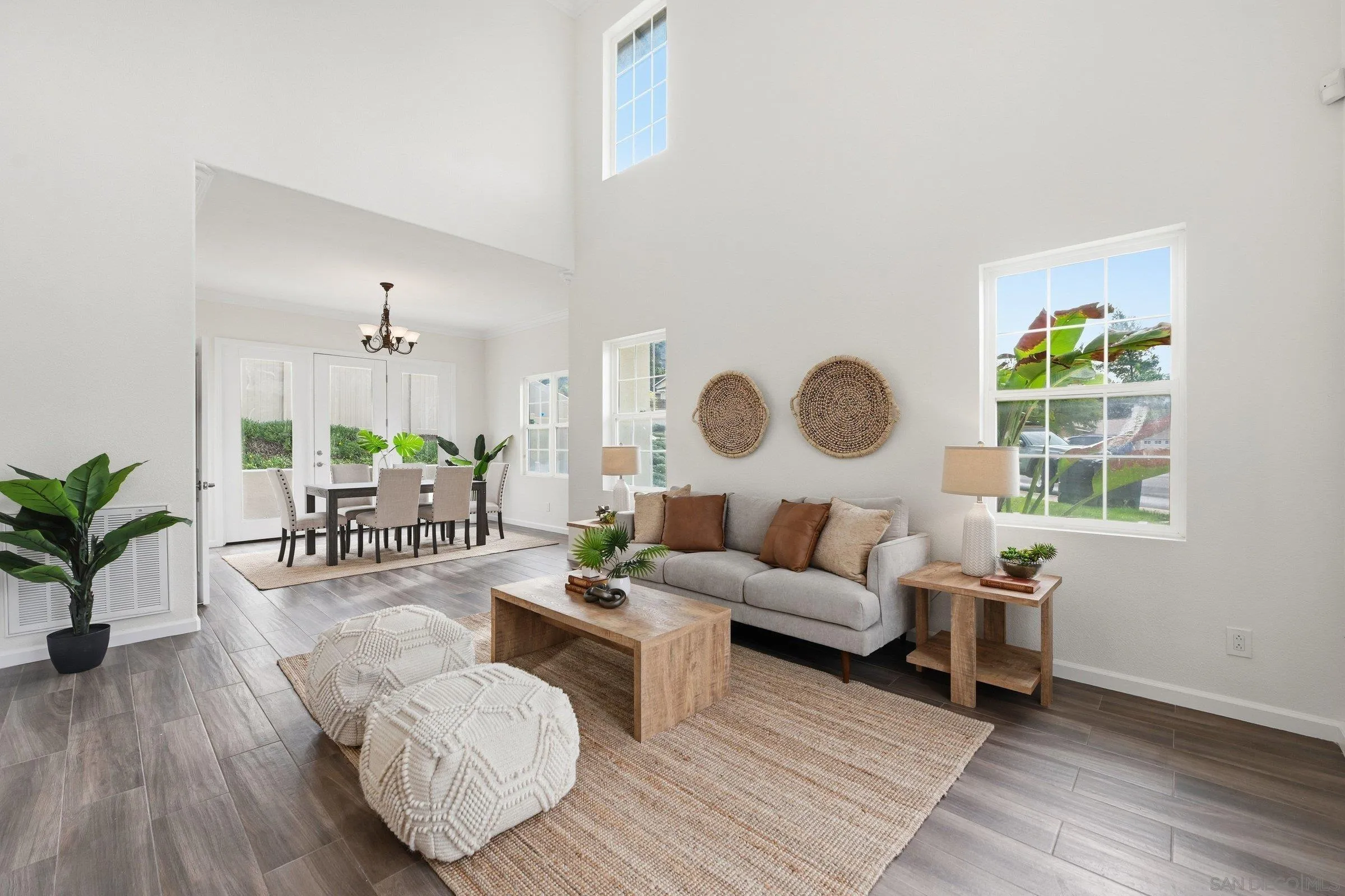 https://cdn.realtyfeed.com/cdn/127/2600122/04c0cd22742b29887d6f01f067020784.webp