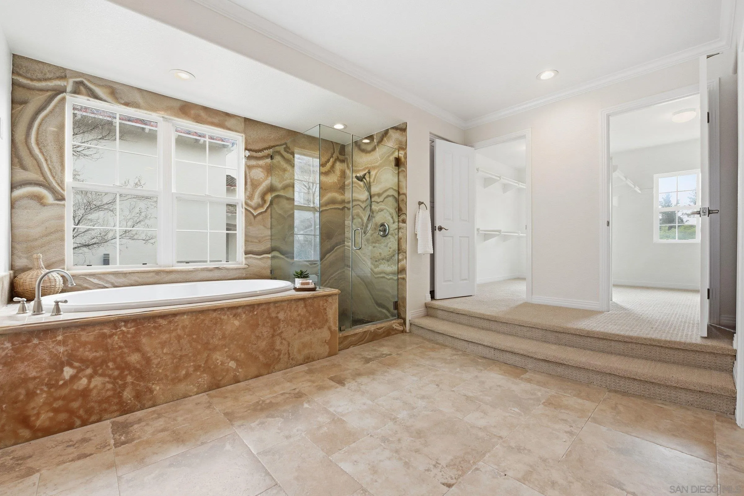 https://cdn.realtyfeed.com/cdn/127/2600122/713124e084e75b742507cb8bd5a20906.webp