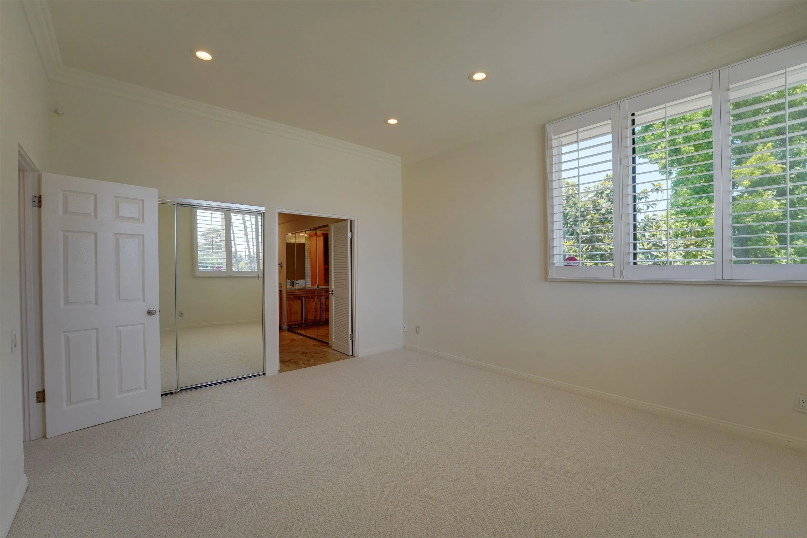 https://cdn.realtyfeed.com/cdn/127/260012202/a0c607ad61e92afb2f0ba6b8e52bb3c2.webp