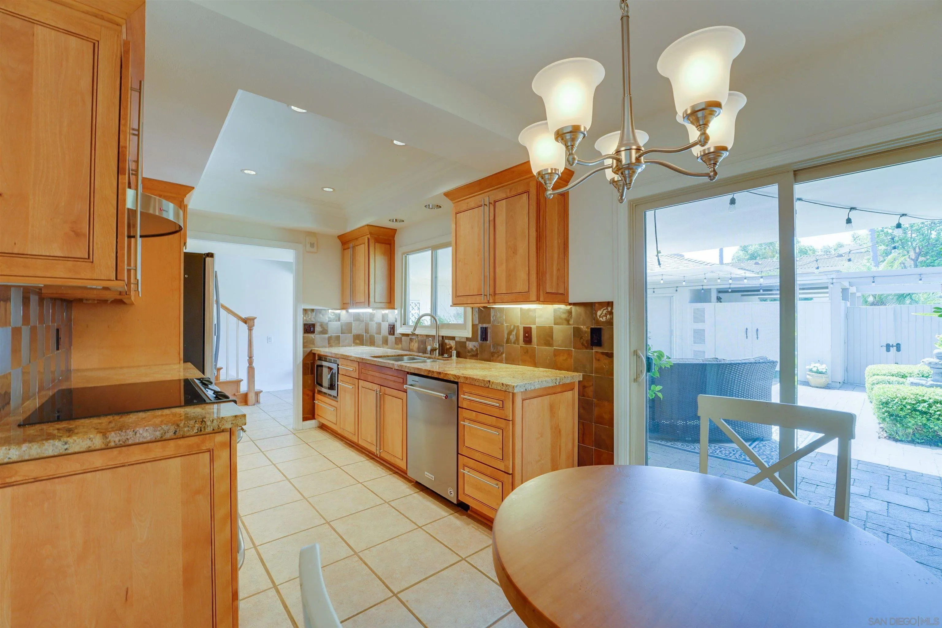 https://cdn.realtyfeed.com/cdn/127/260012202/df298e893f0316cdfd1906f3c7feab77.webp
