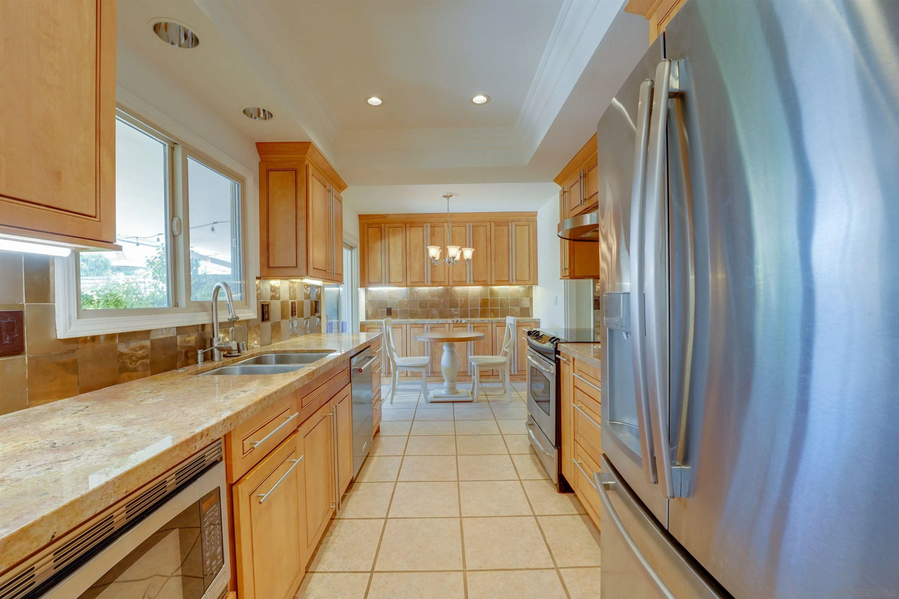 https://cdn.realtyfeed.com/cdn/127/260012202/ead63531c2d80f3398370468b16258cf.webp