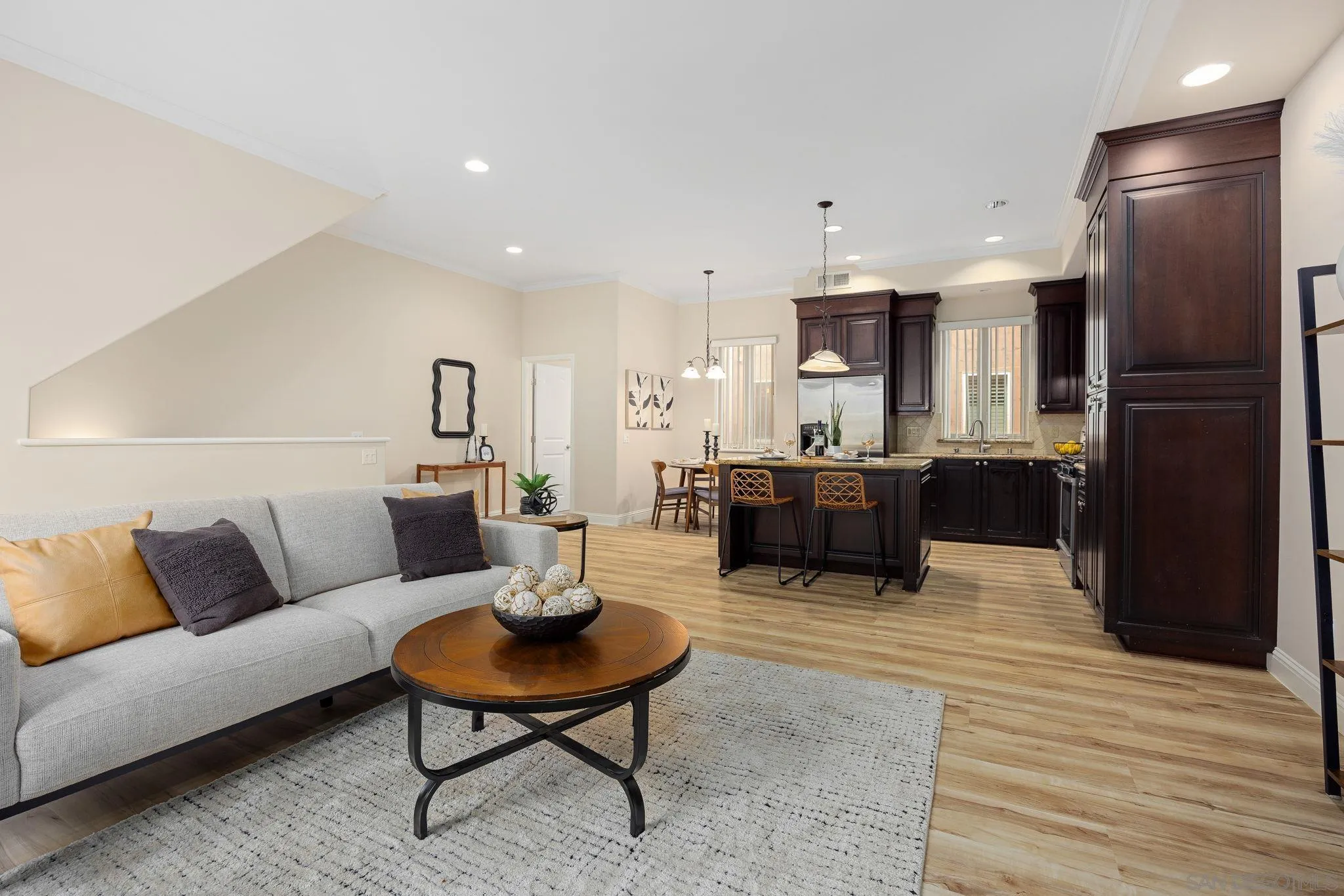 Photo #2: 260012203 Listing: Photo #2