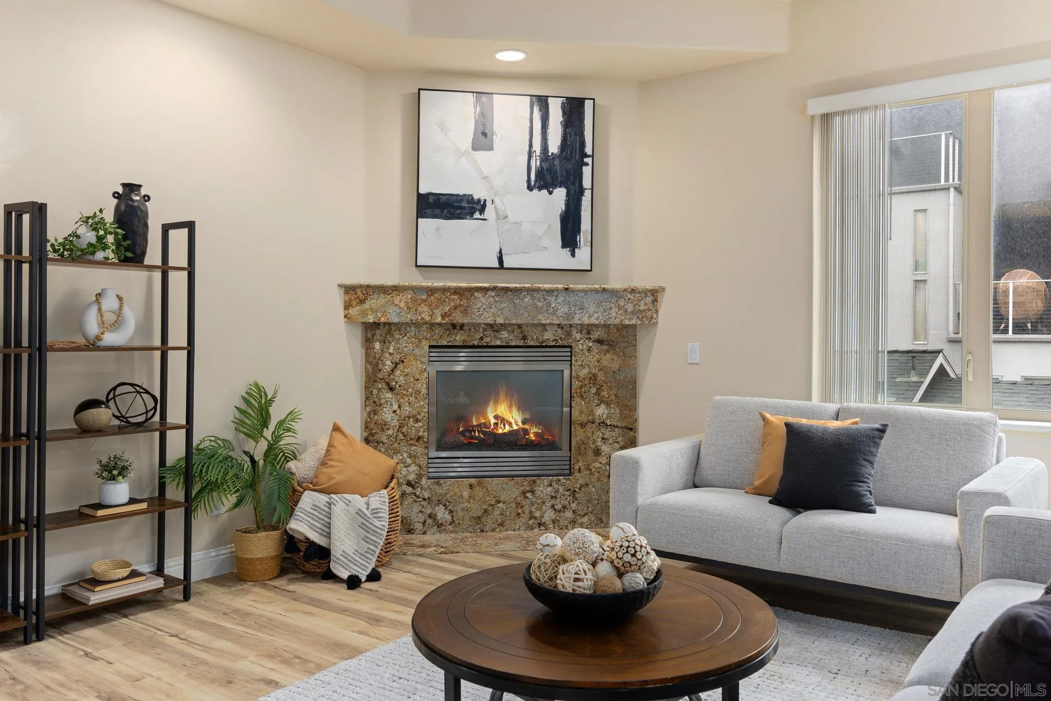 Photo #1: 260012203 Listing: Photo #1