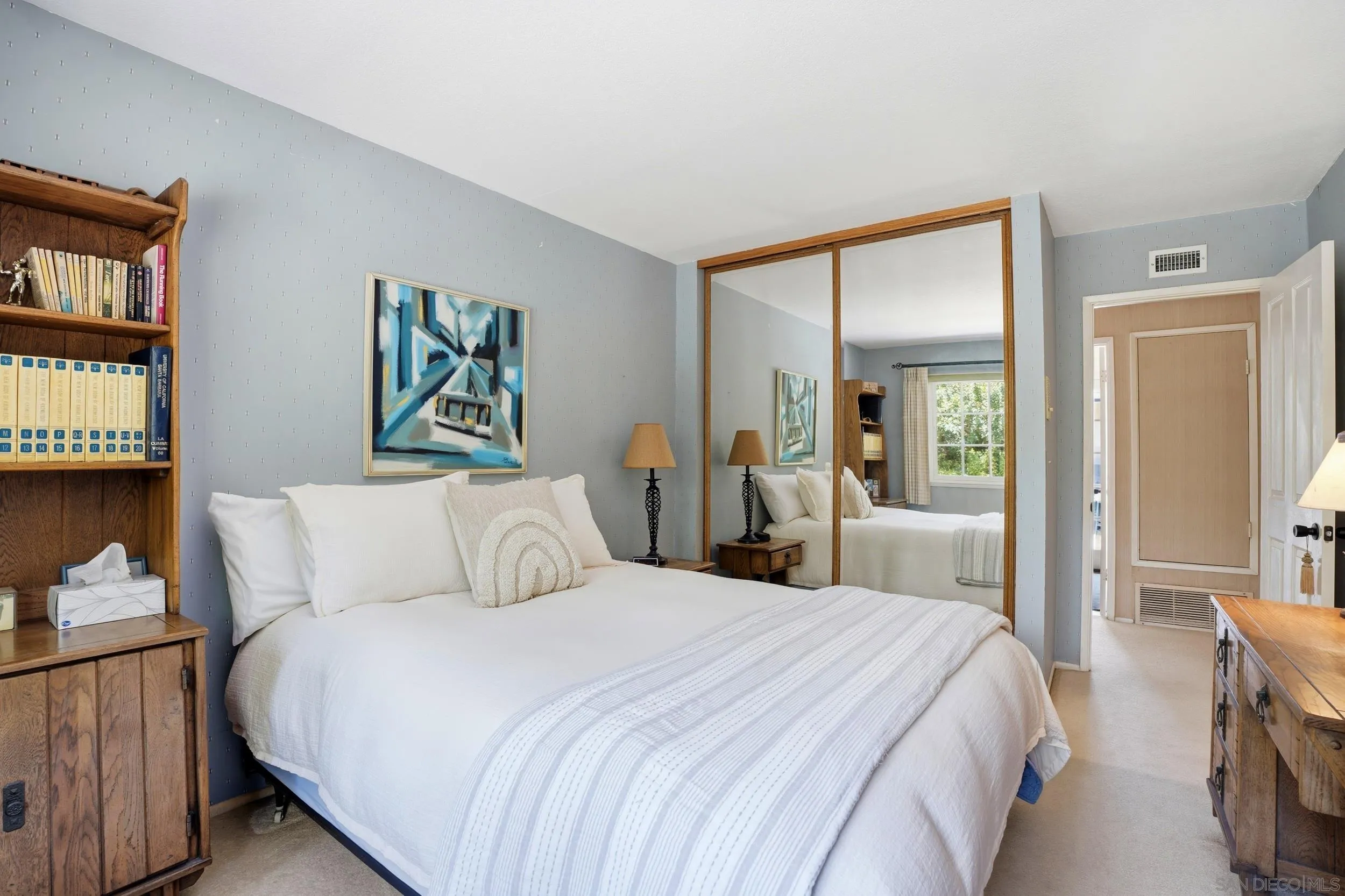https://cdn.realtyfeed.com/cdn/127/260012205/6d5ab470606322b8a491c94b113a52f9.webp