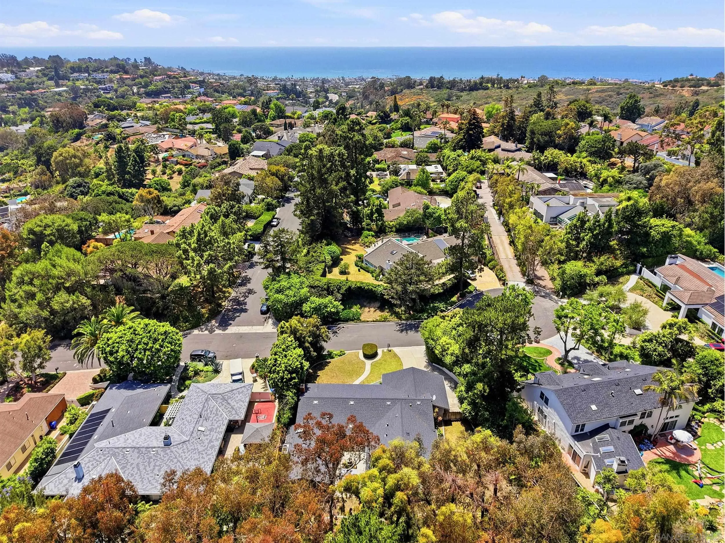 https://cdn.realtyfeed.com/cdn/127/260012205/9779d936d93509207f68988c55871e70.webp